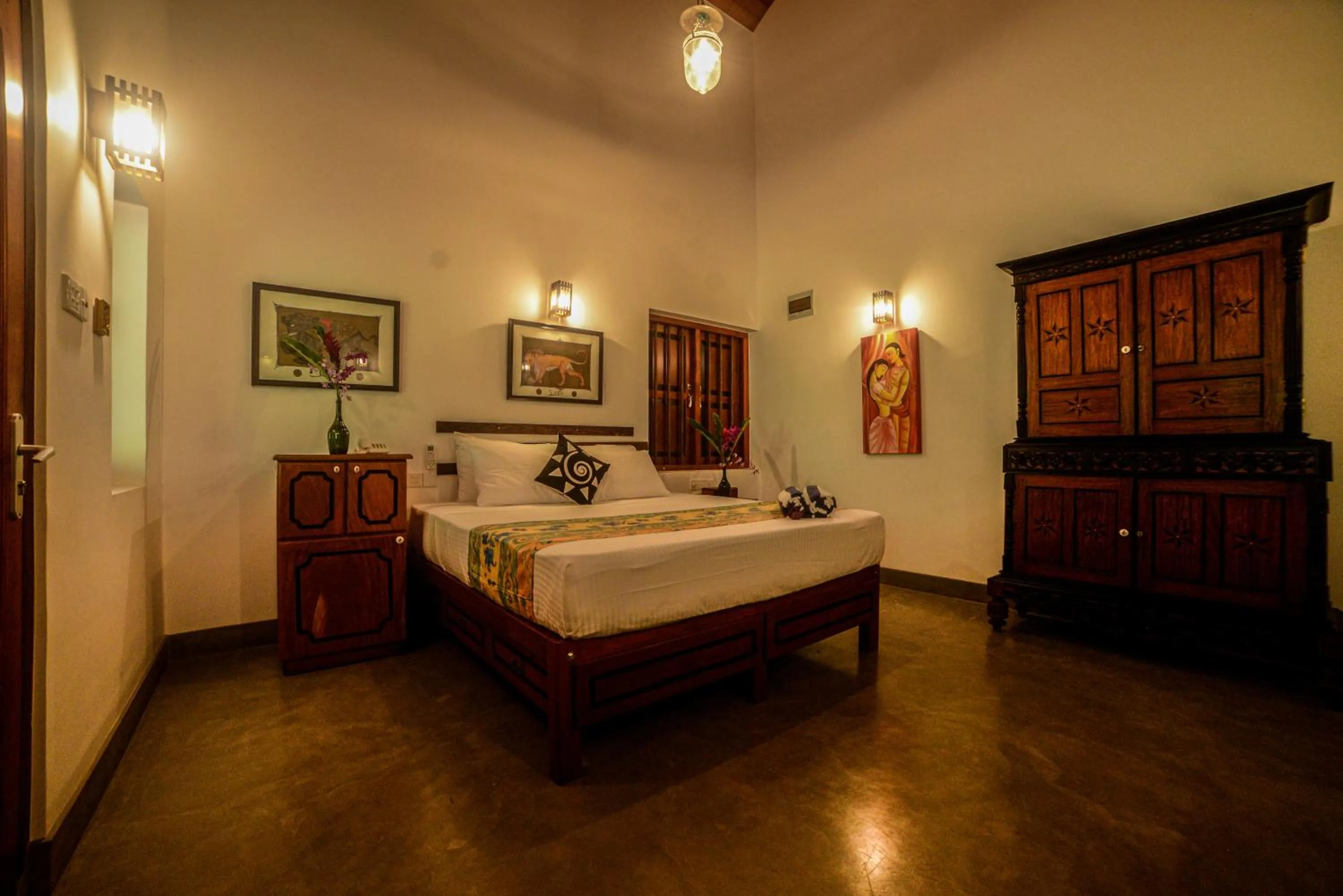 Photo of the whole room, Bed in Samudra Villa