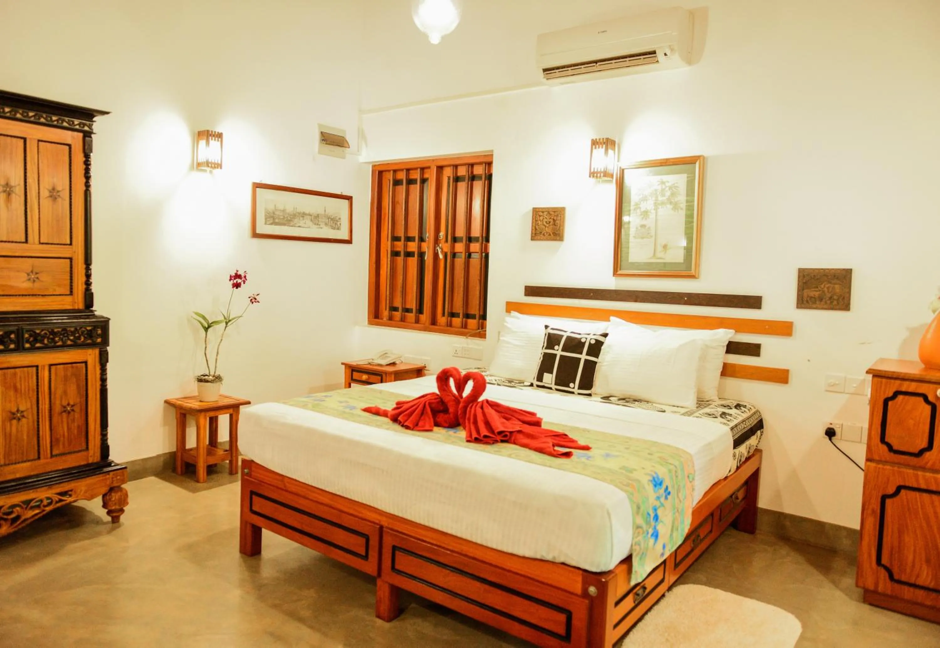 Property building, Bed in Samudra Villa
