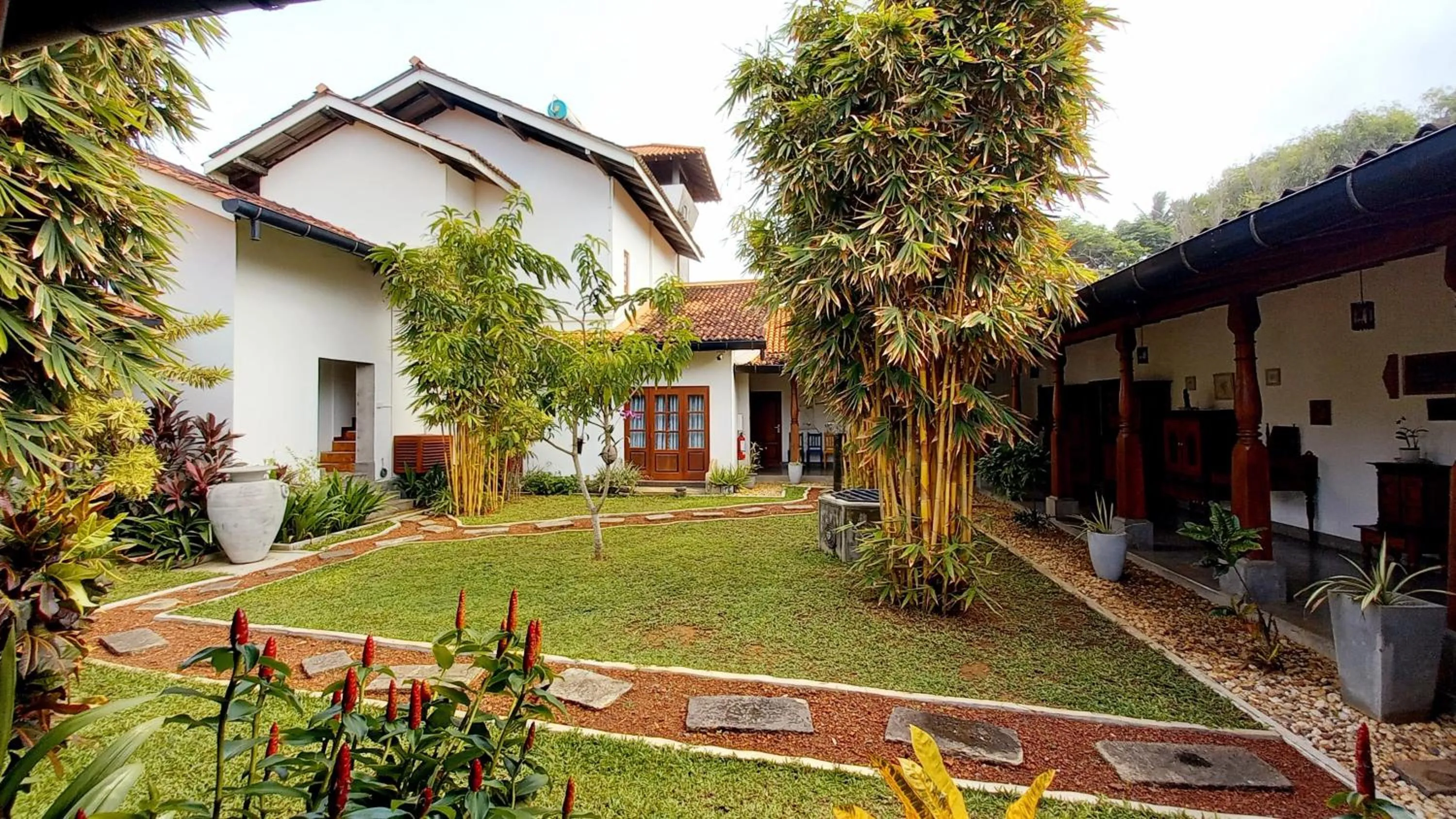 Garden view in Samudra Villa