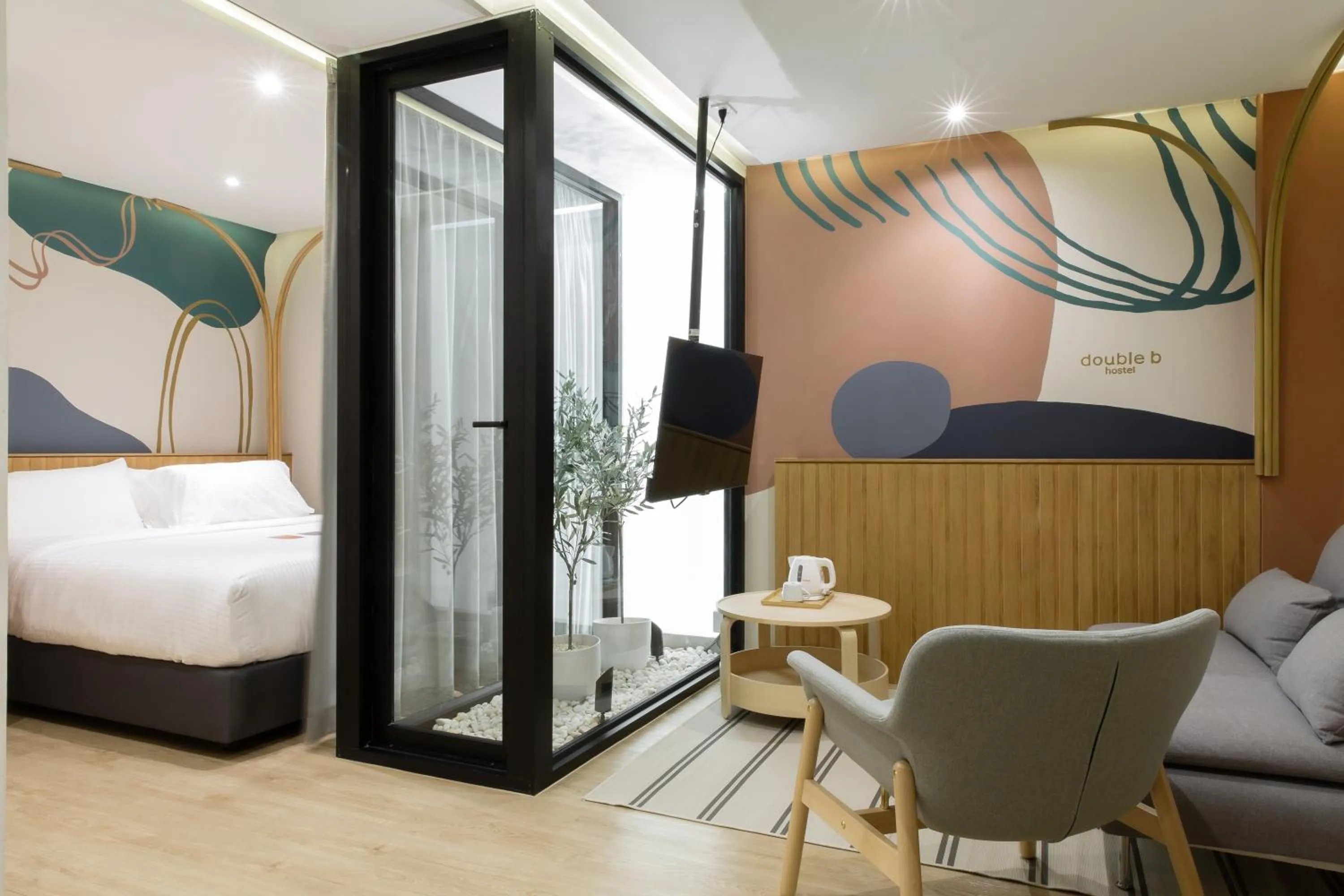 Living room, Bed in Double B Hostel