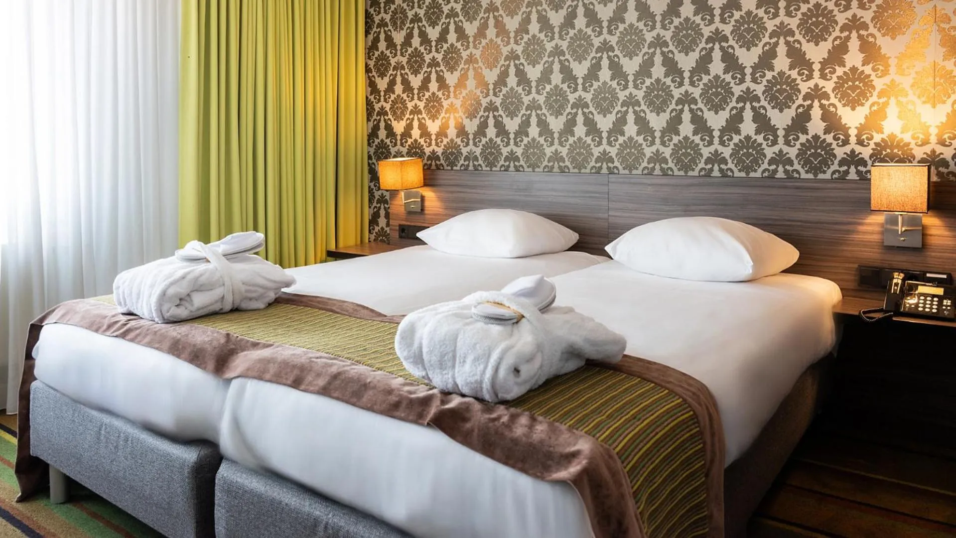 Bed in Parkhotel Valkenburg