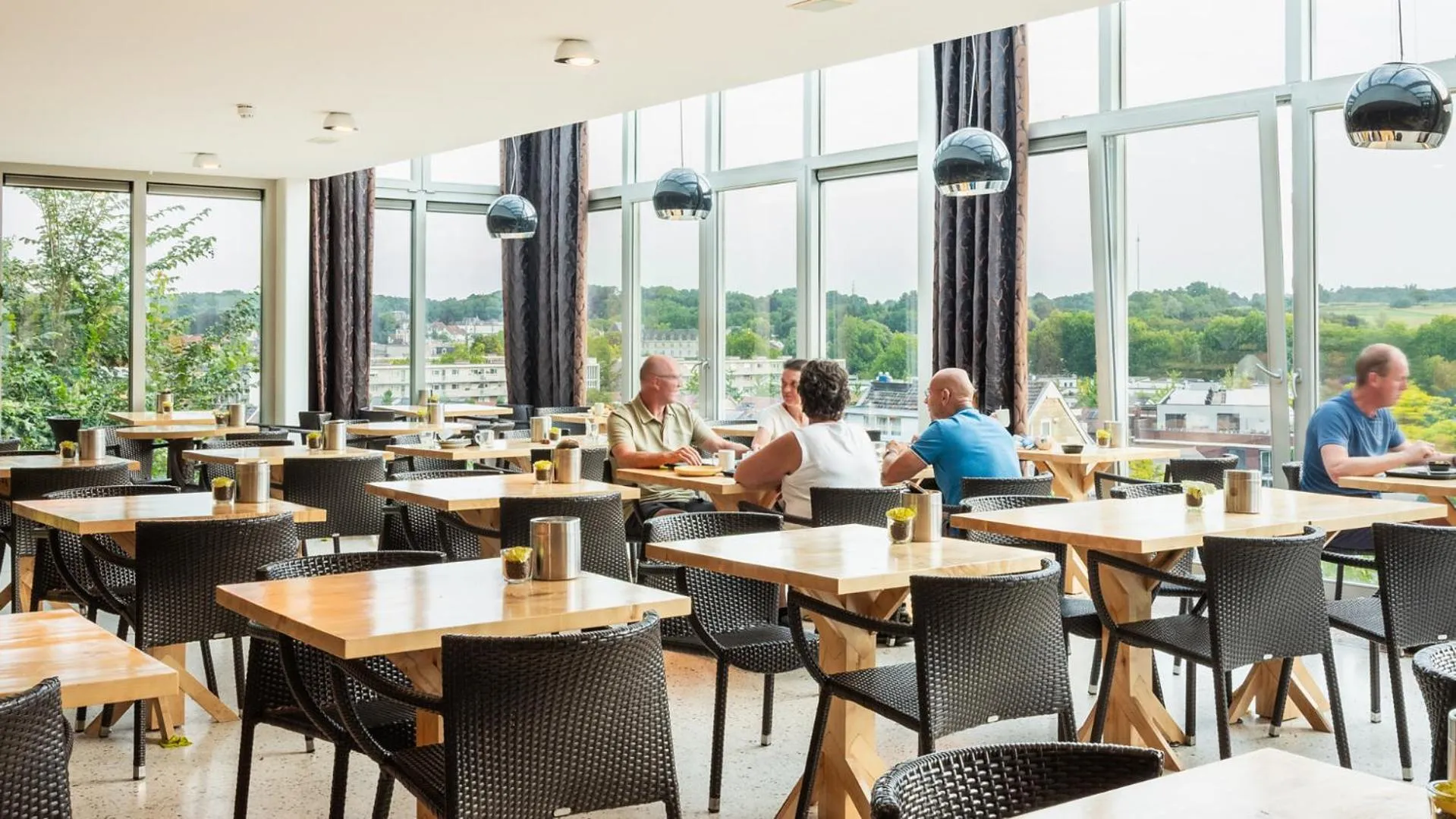 Restaurant/places to eat in Parkhotel Valkenburg