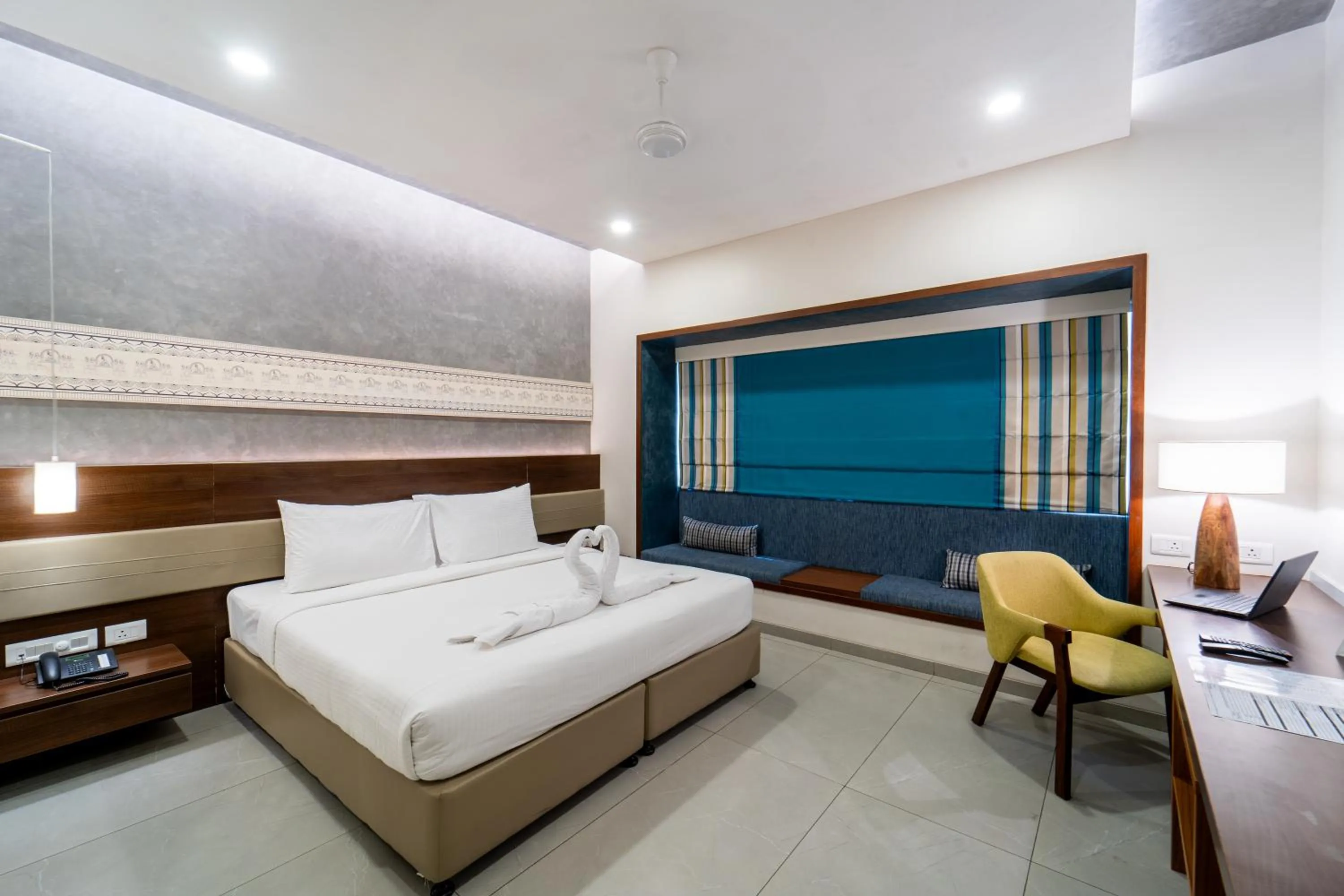 Bedroom, Bed in Shilton Dee Cee