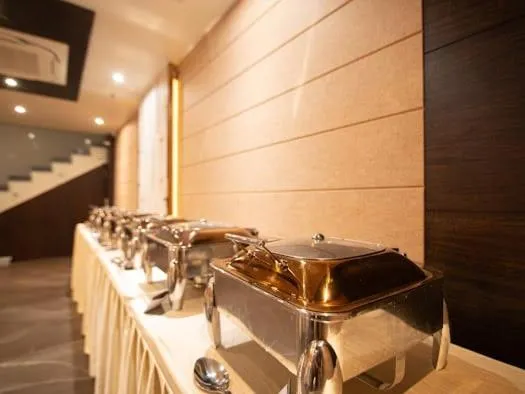Banquet/Function facilities in HOTEL EMERALD INN