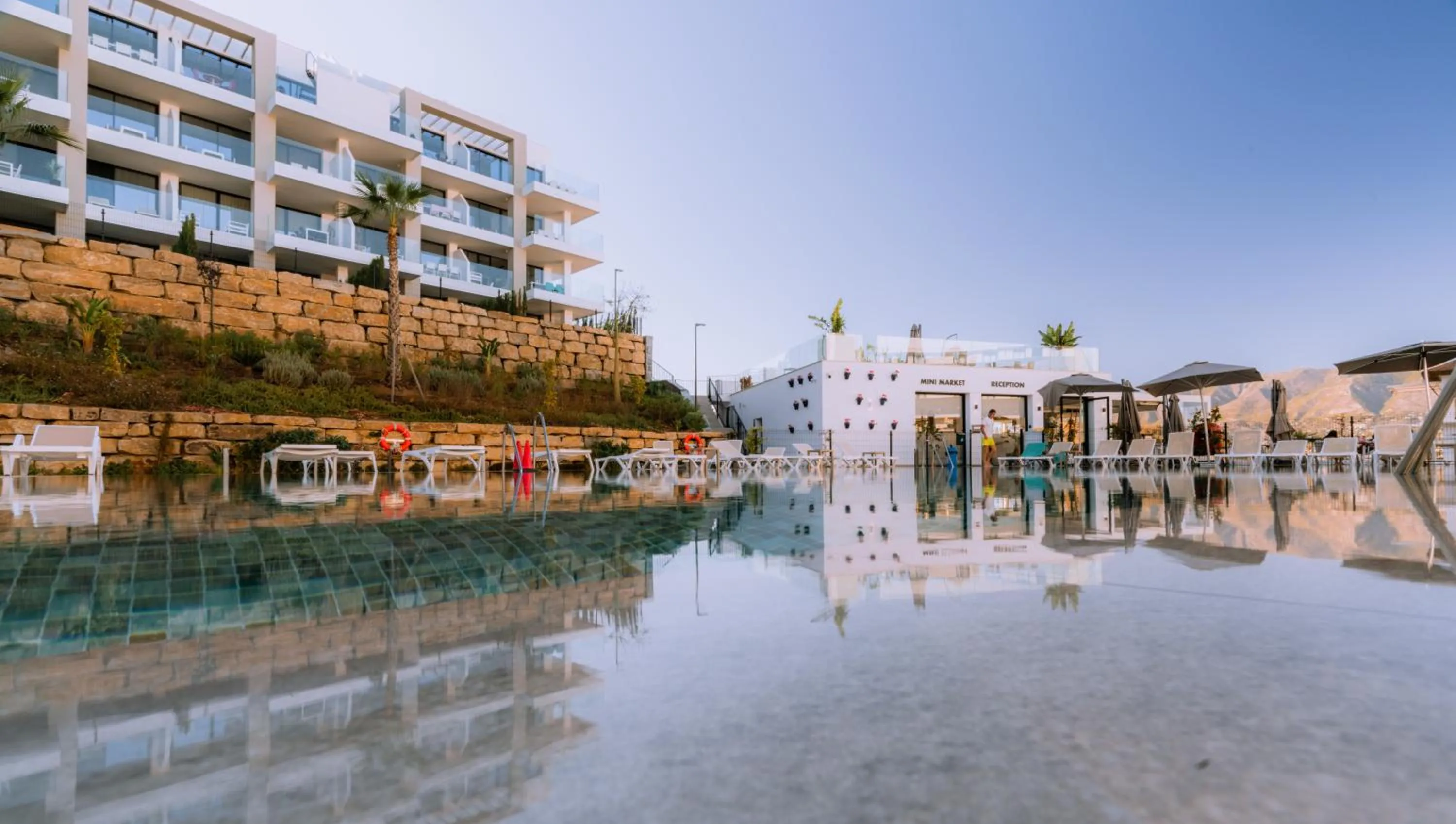 Property building in Hacienda el Sueno