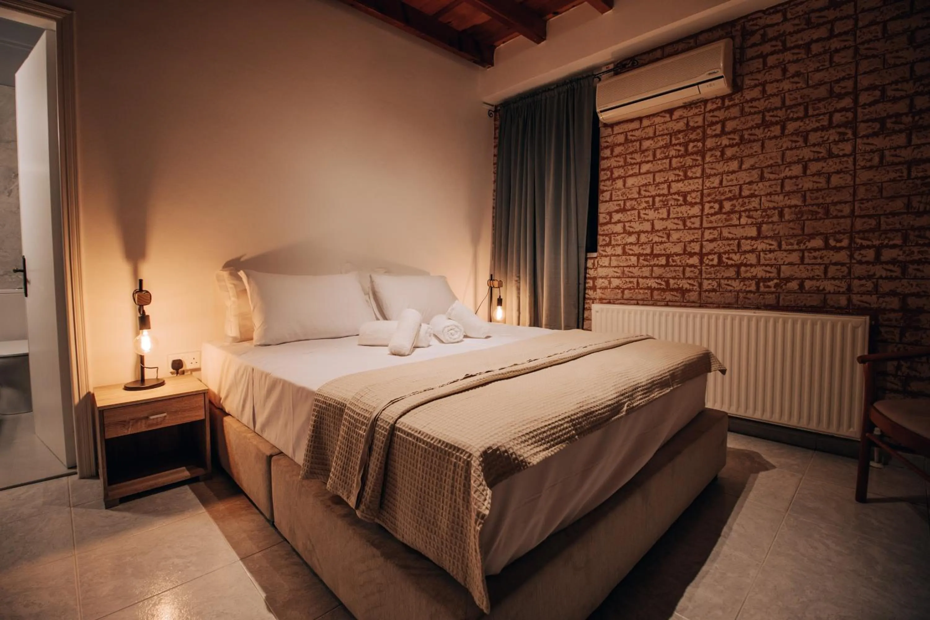 Bed in Pine View Boutique Hotel Adults Only