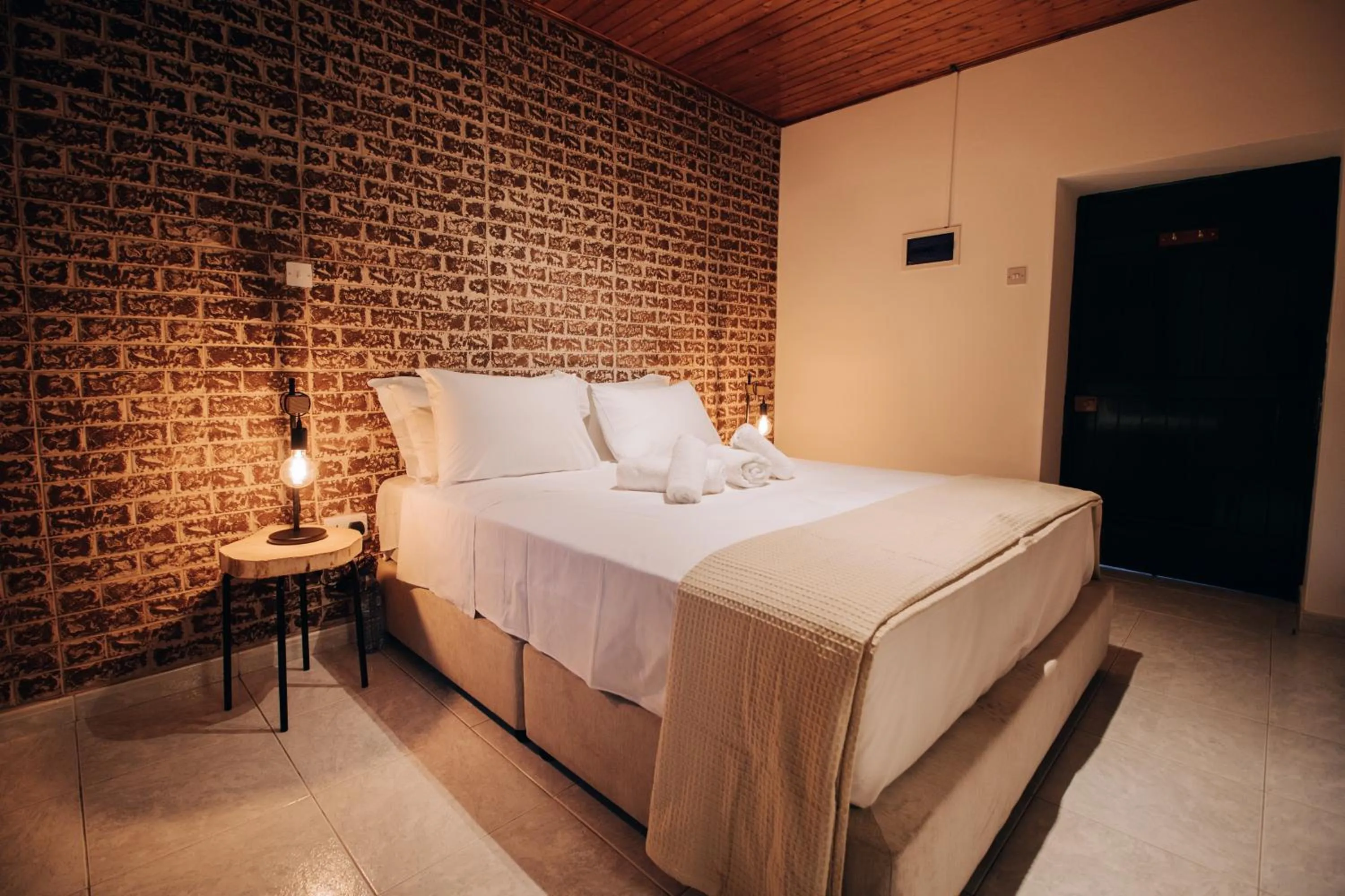 Bed in Pine View Boutique Hotel Adults Only