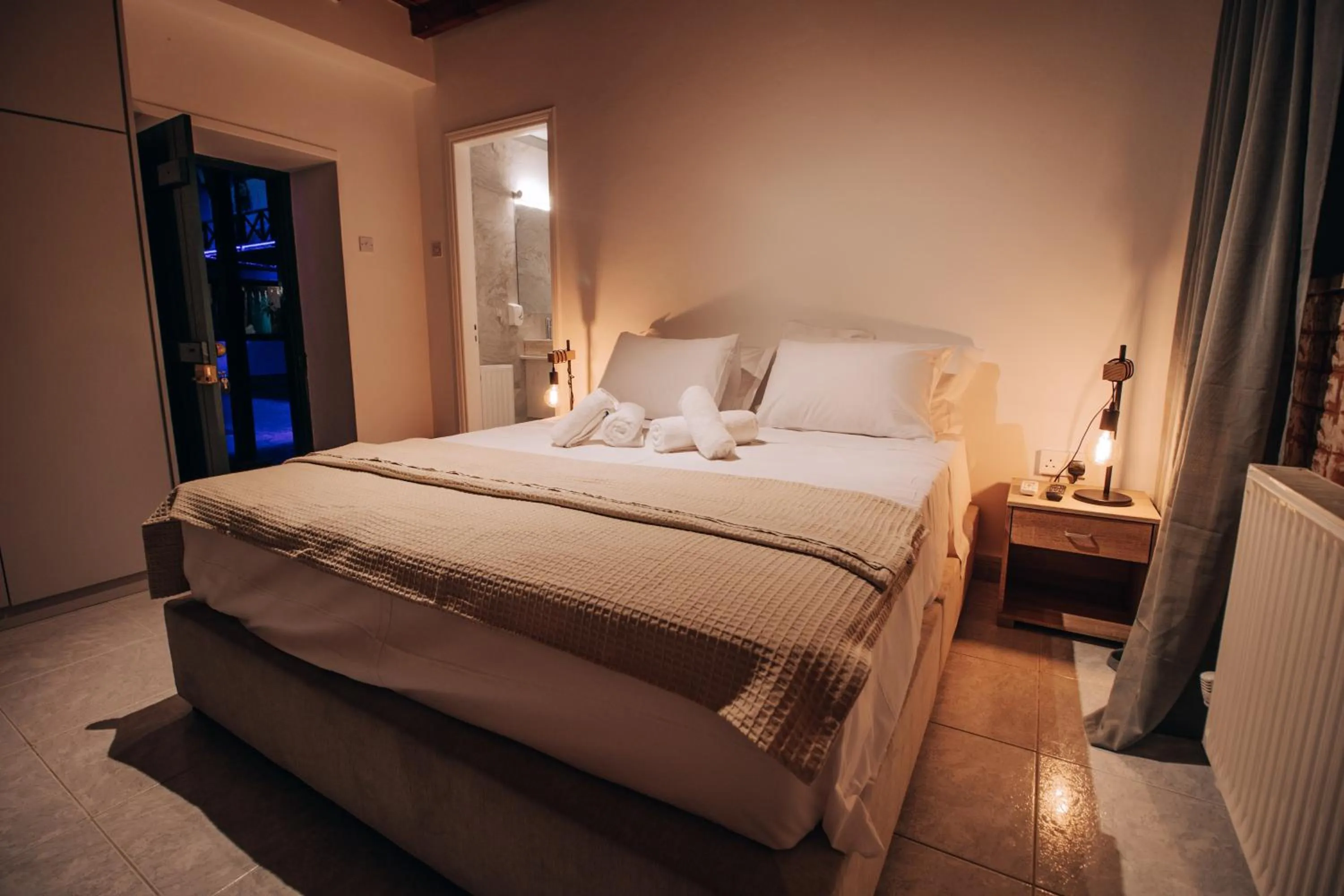 Bed in Pine View Boutique Hotel Adults Only