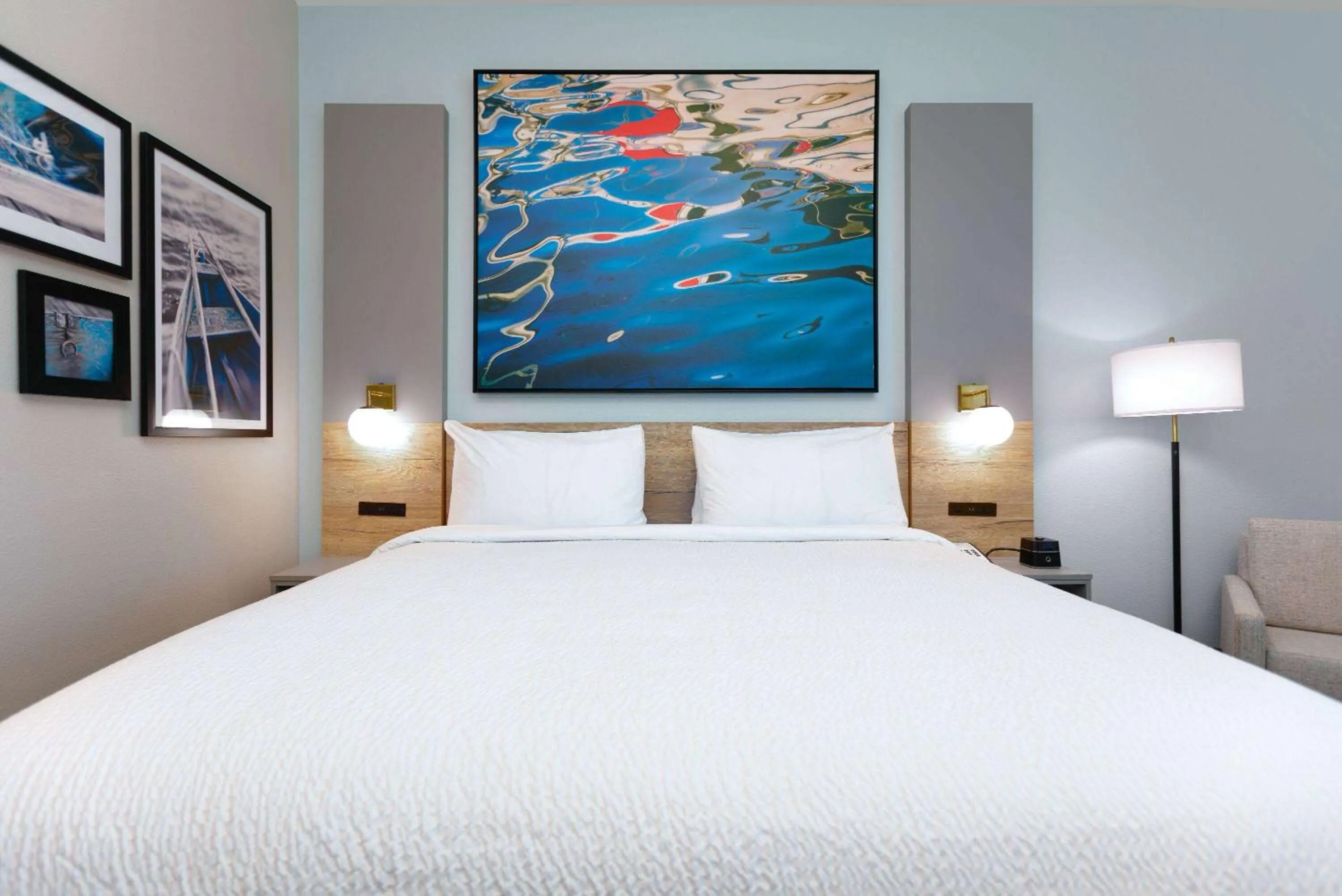 Photo of the whole room, Bed in The Elm, a Ramada by Wyndham