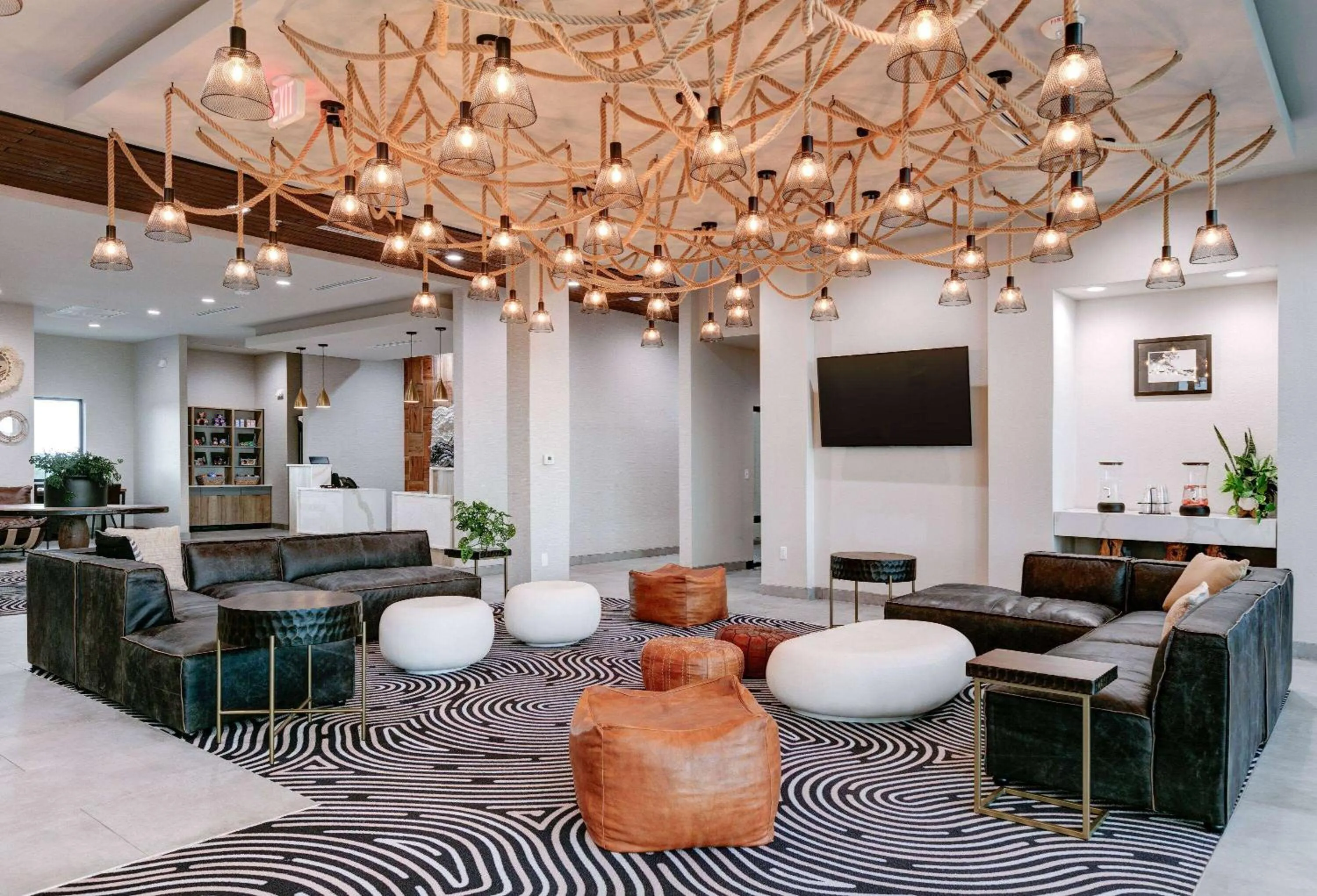 Lobby or reception in The Elm, a Ramada by Wyndham