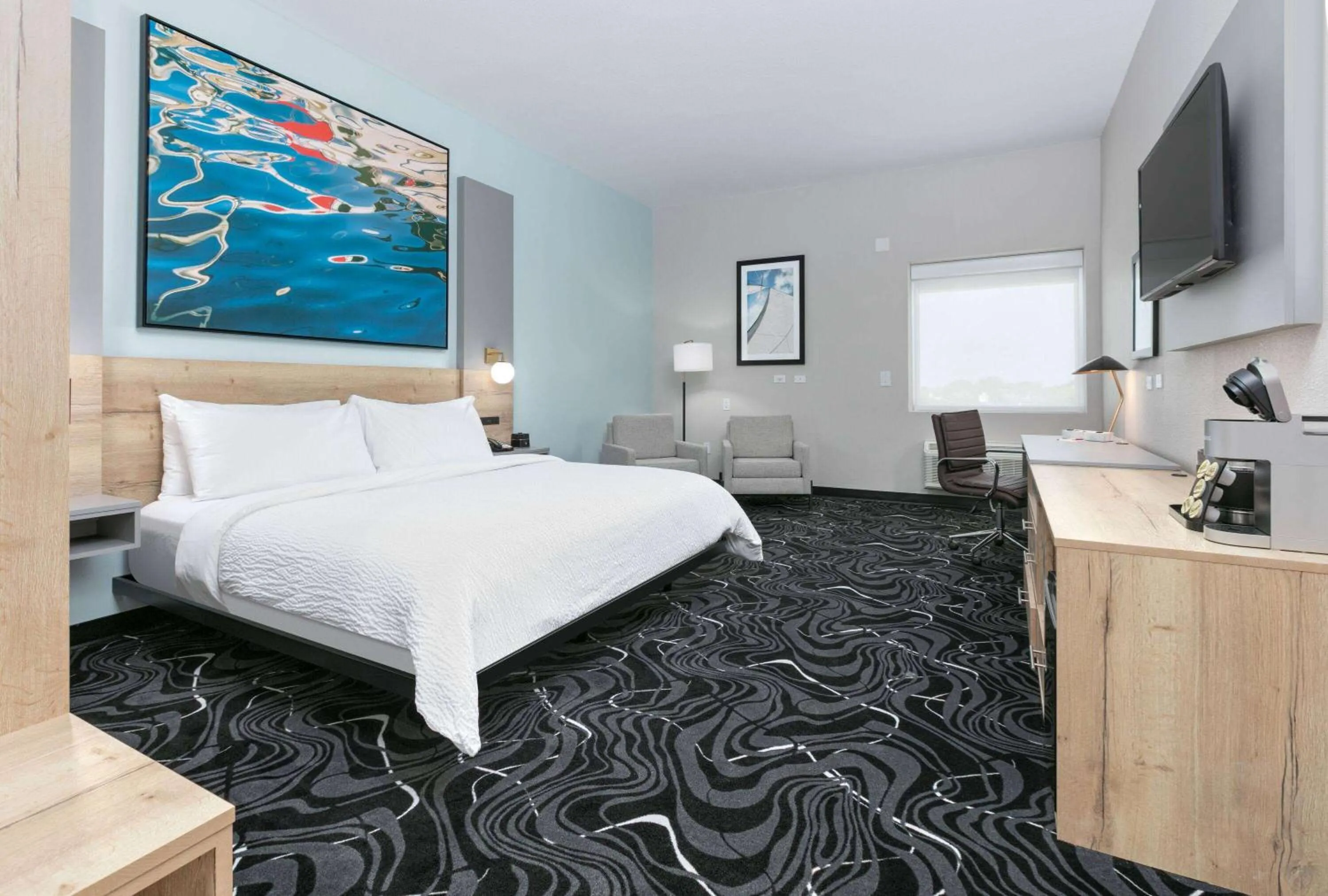 Photo of the whole room, Bed in The Elm, a Ramada by Wyndham