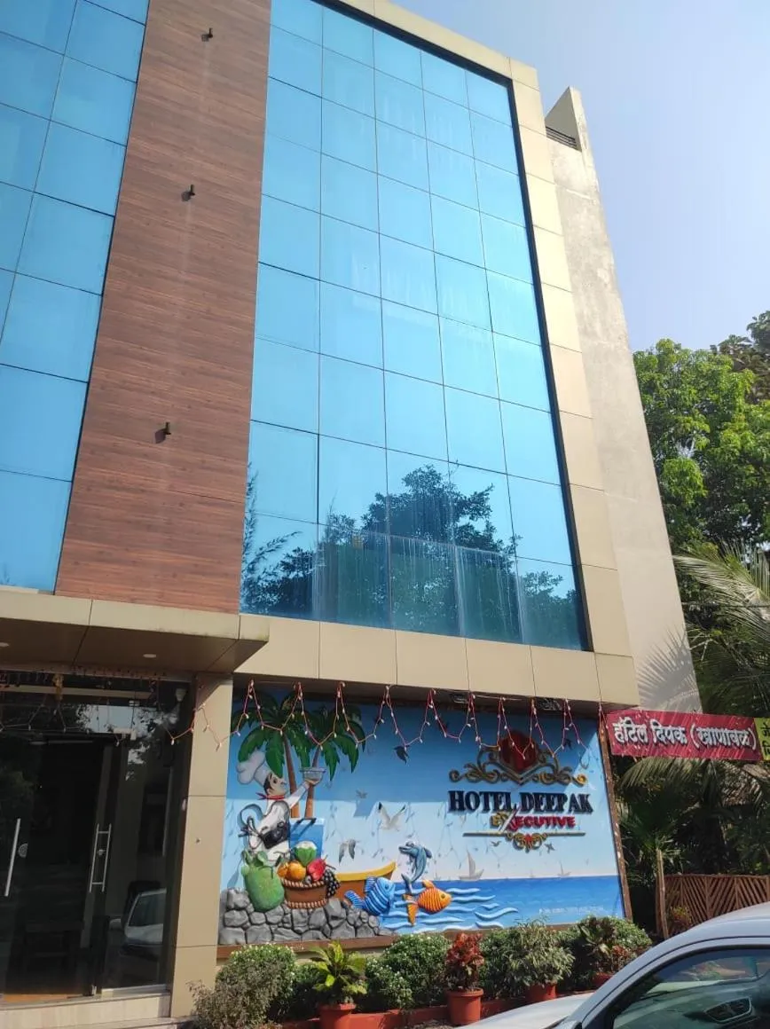 Property building in Hotel Deepak Executive, Ganpatipule
