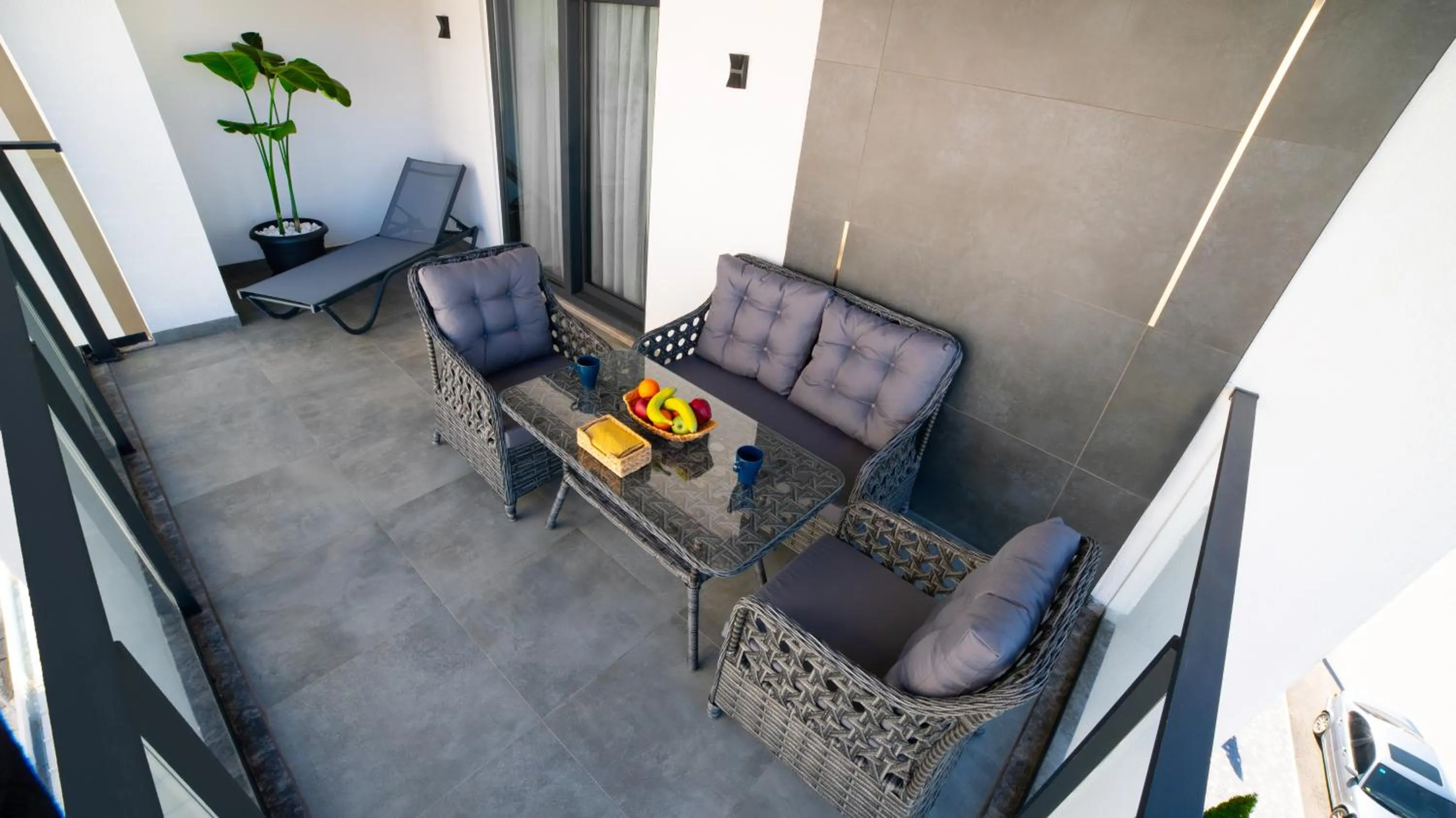 Seating area in Stile Suite Marine Hotel