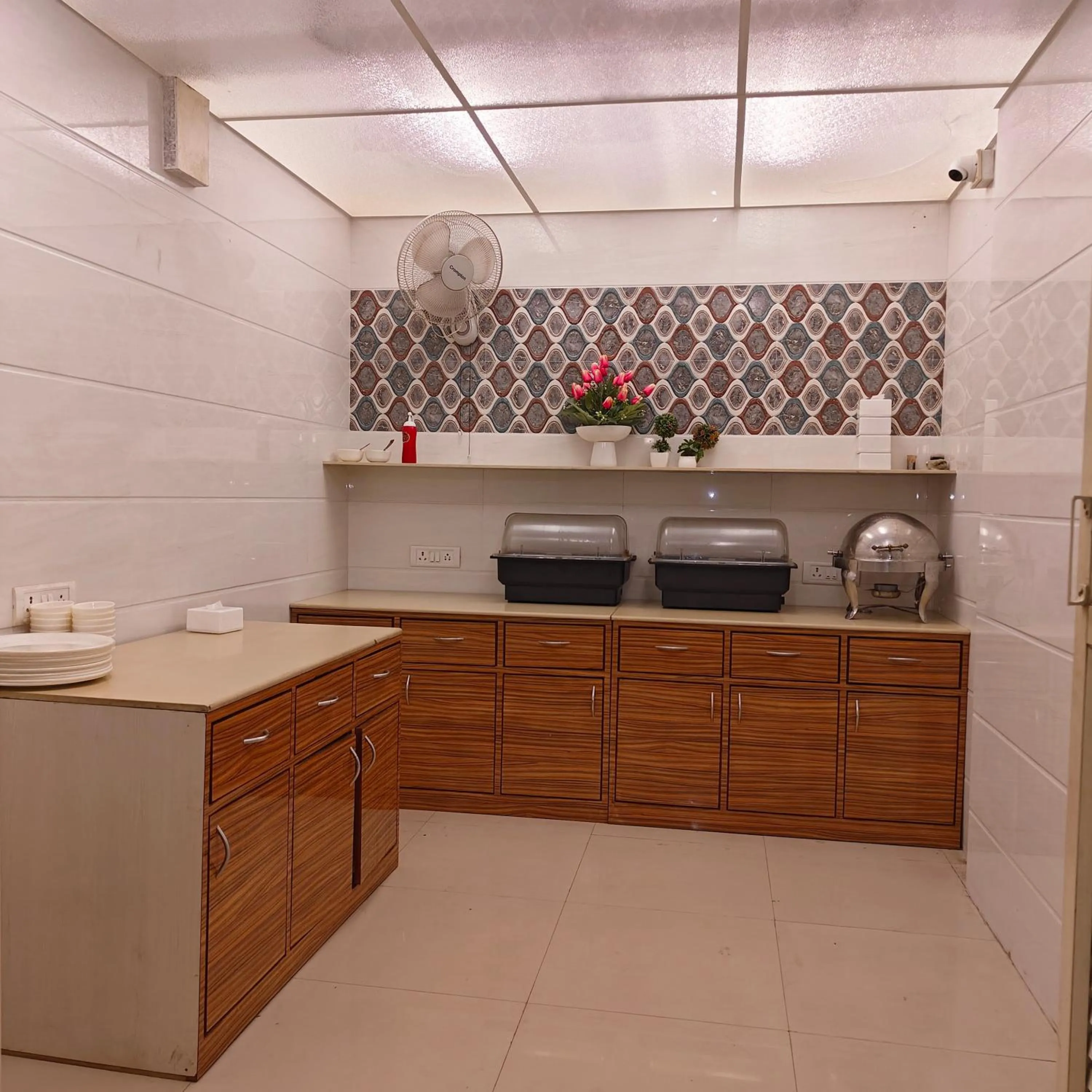 Kitchen or kitchenette in Tuliip Residency