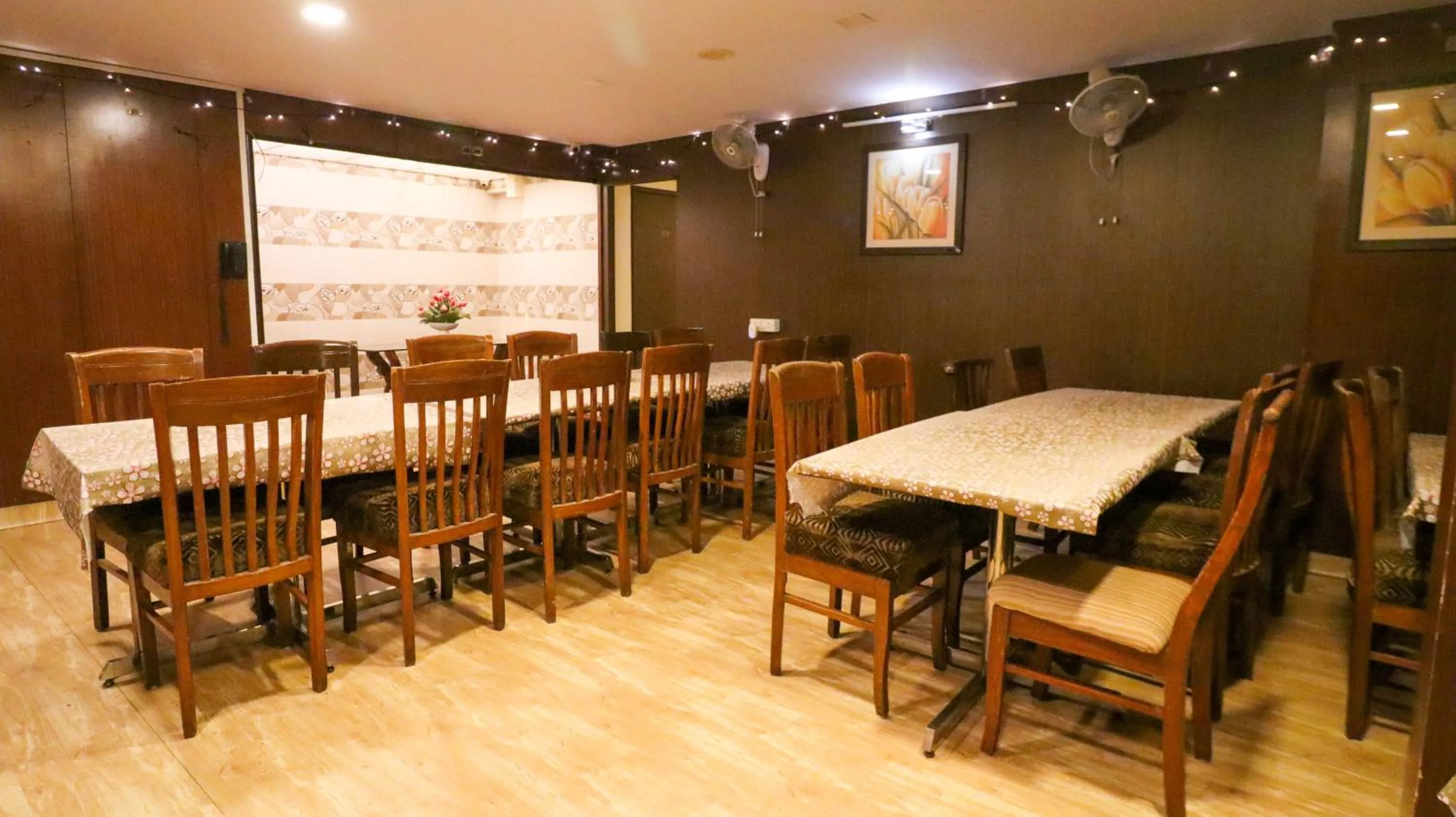 Restaurant/places to eat in Tuliip Residency