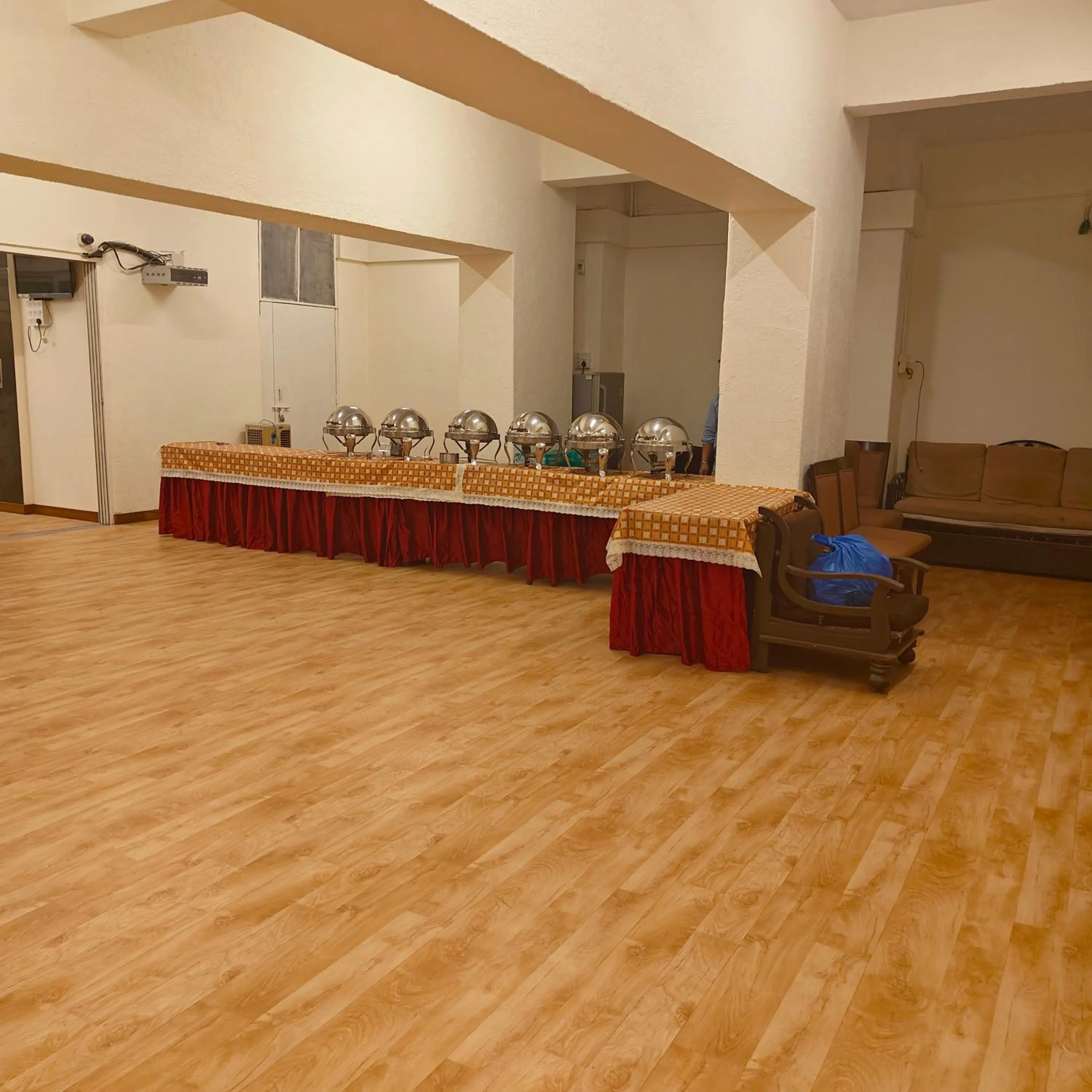 Food and drinks in Tuliip Residency