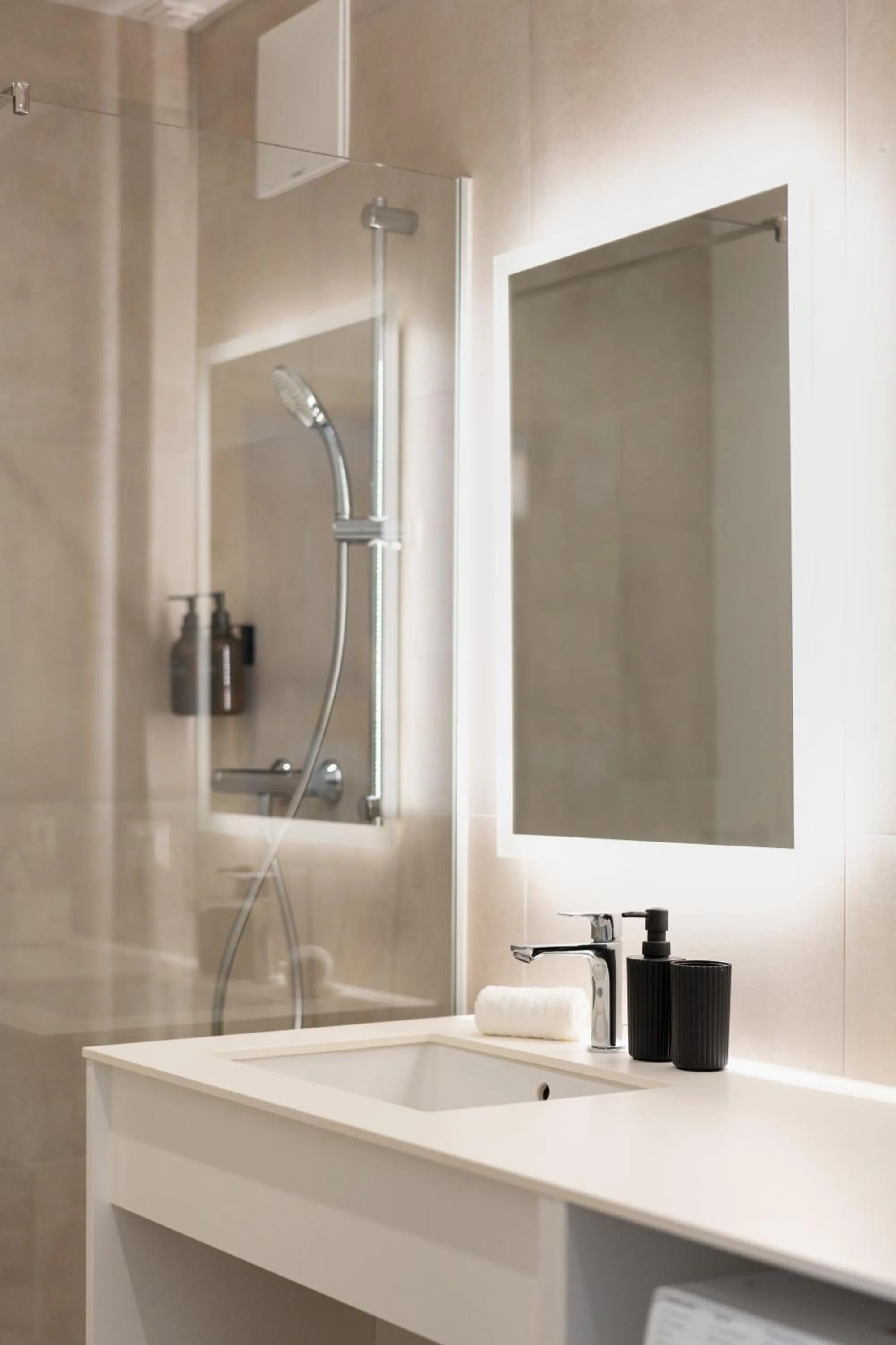 Vienna Heights Premium Apartments
