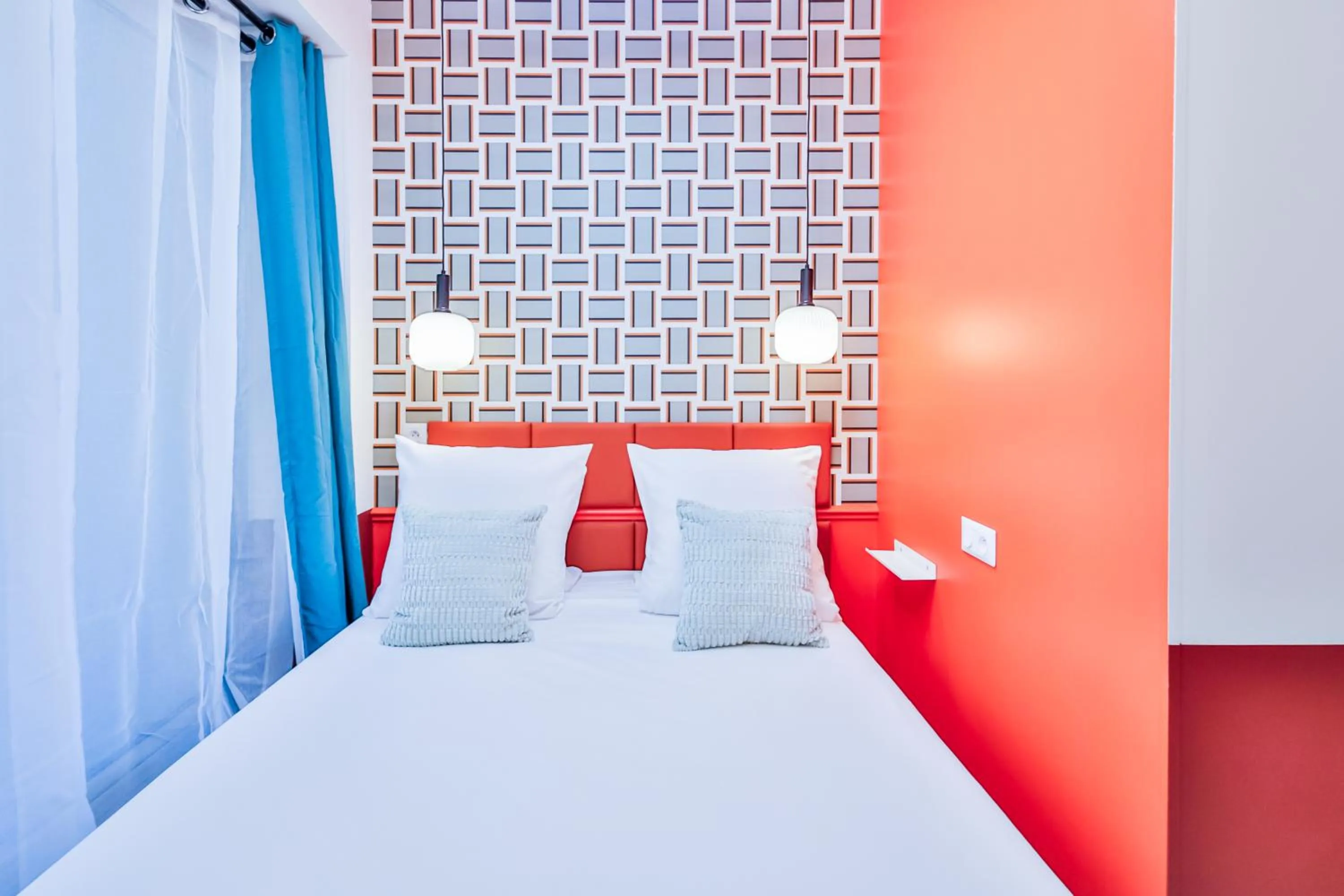 Bed in WS Molitor - Auteuil