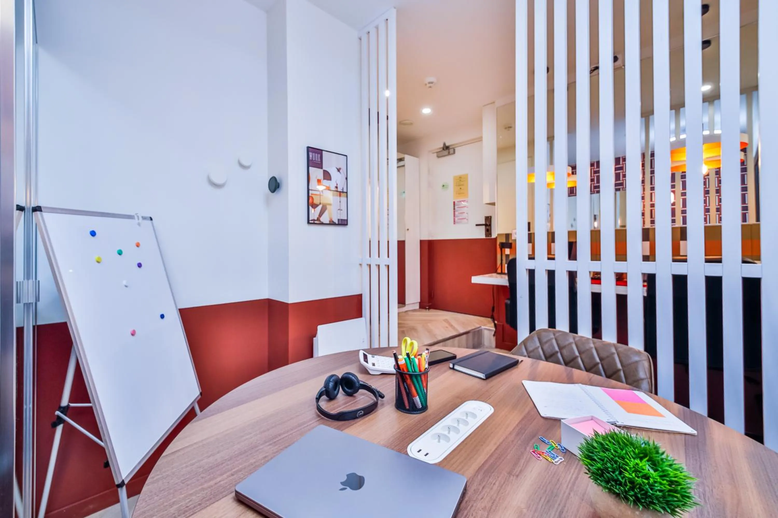 Seating area in WS Molitor - Auteuil