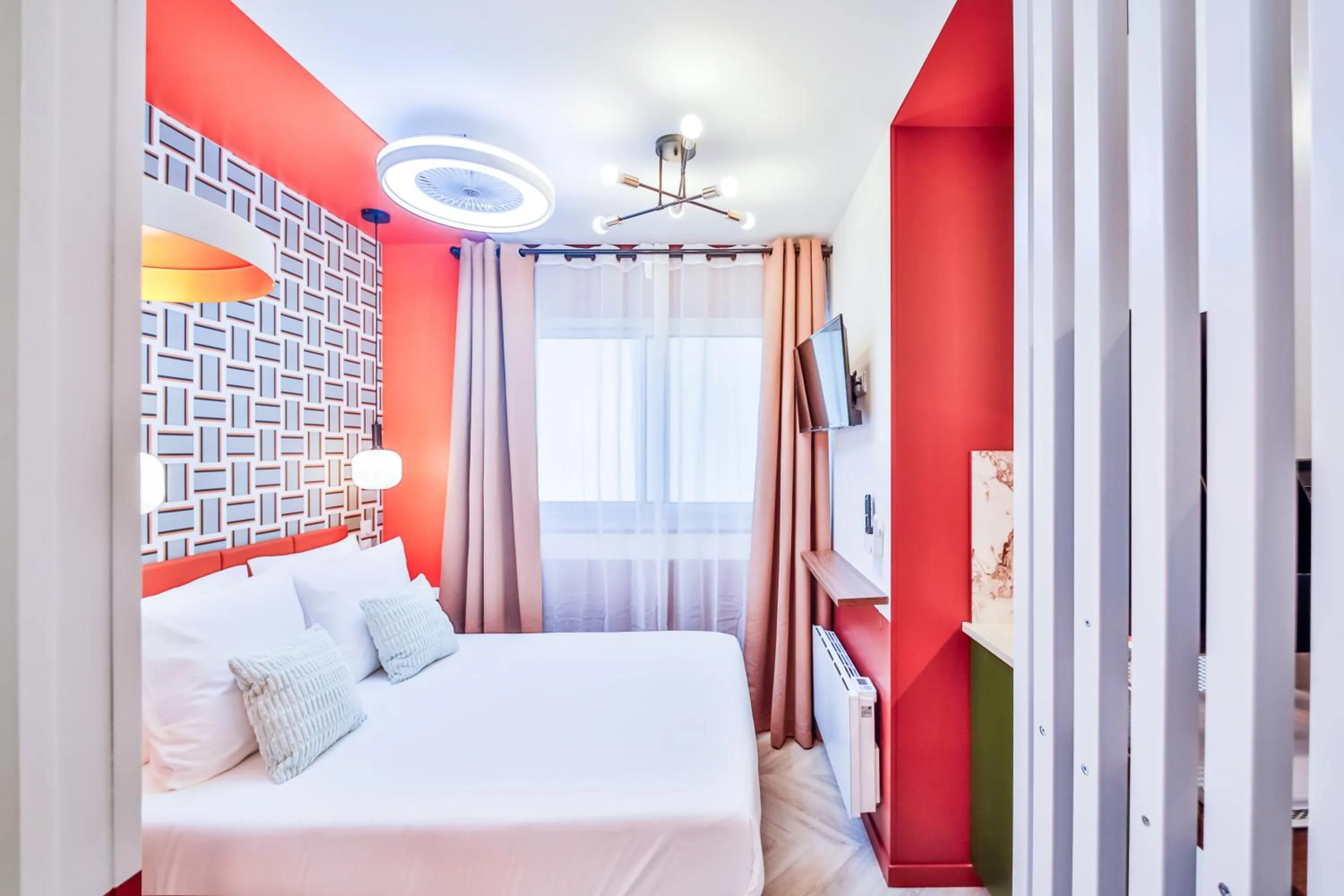 Bed in WS Molitor - Auteuil