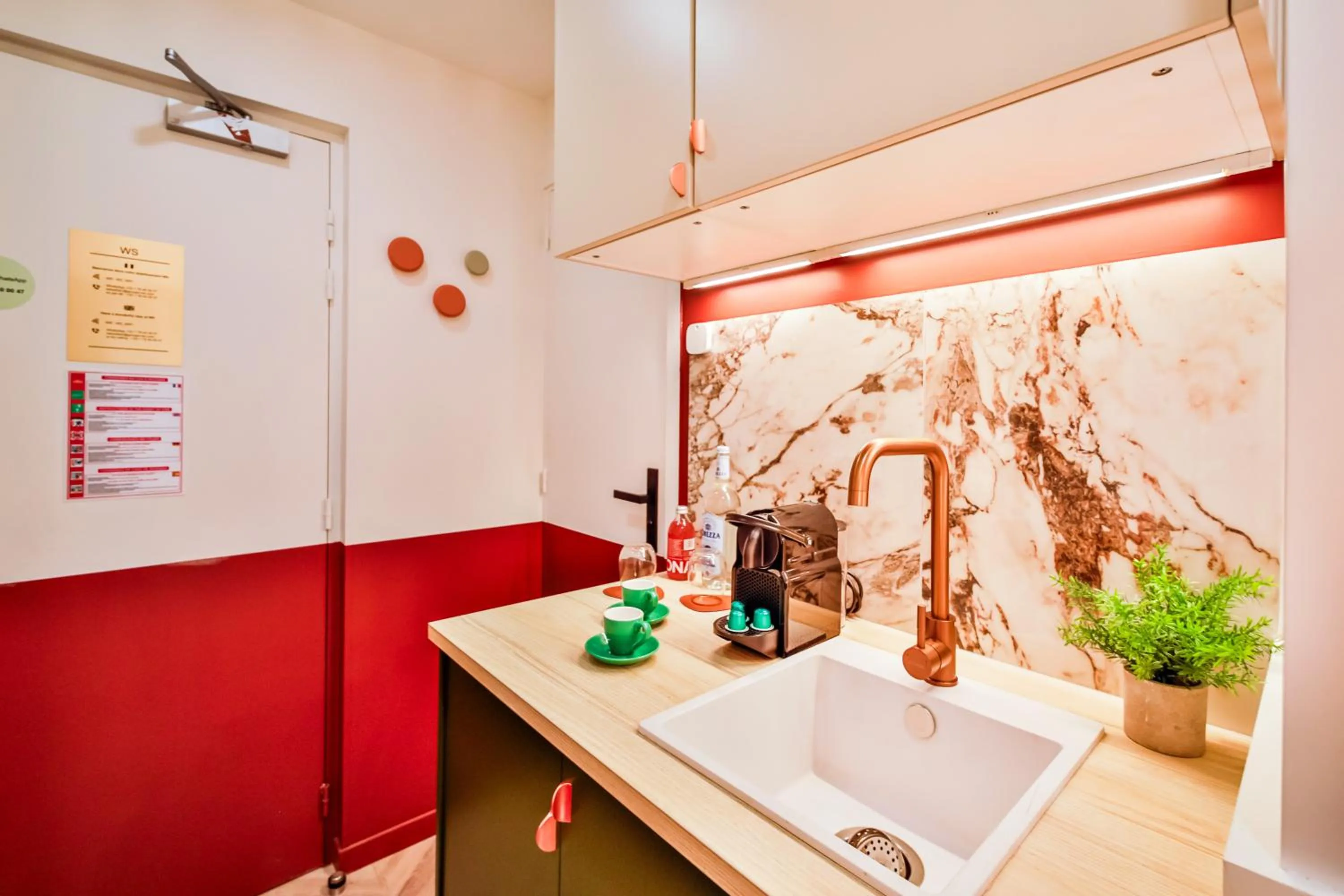 Kitchen or kitchenette in WS Molitor - Auteuil