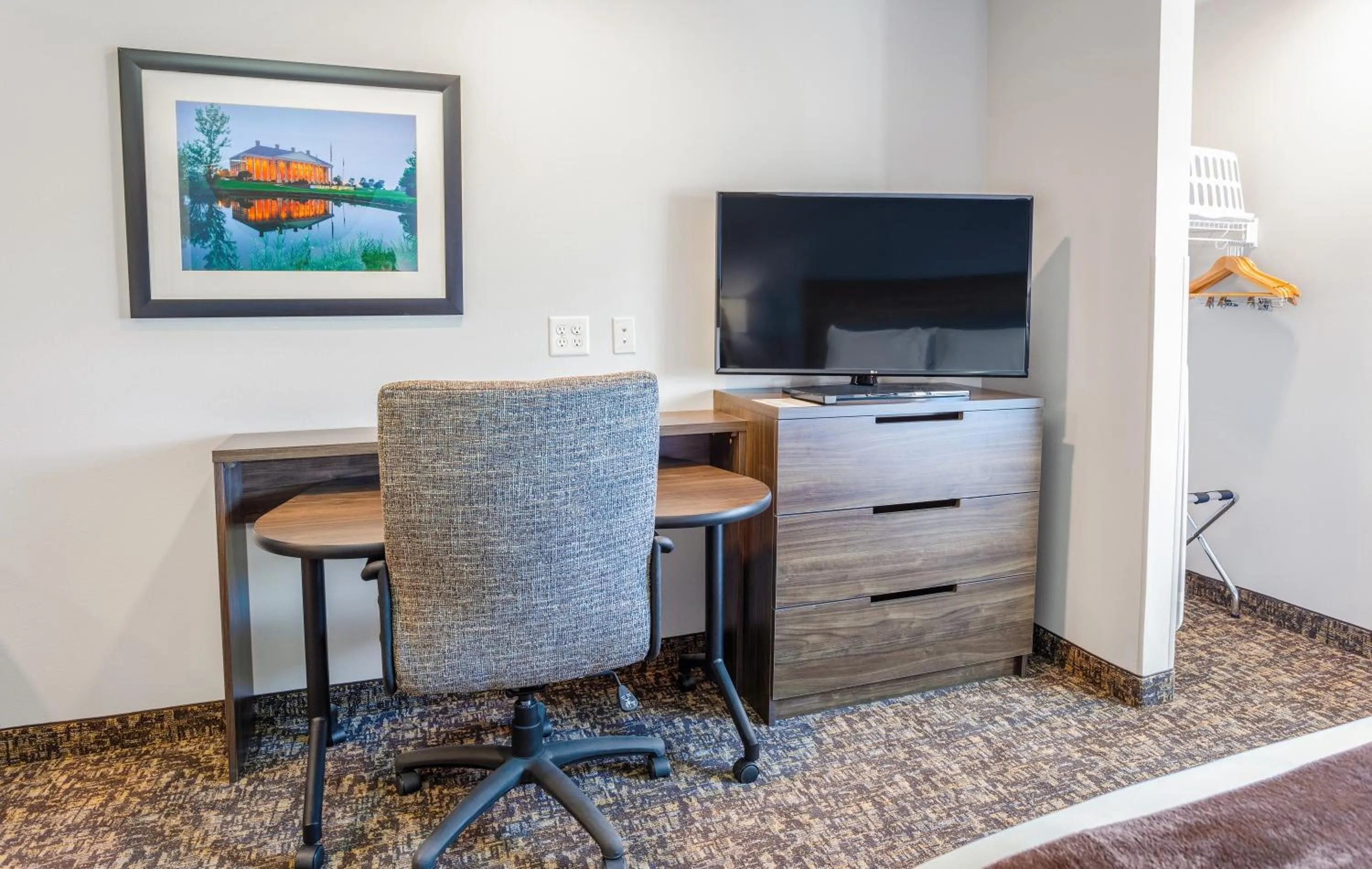 TV and multimedia in My Place Hotel-Idaho Falls, ID