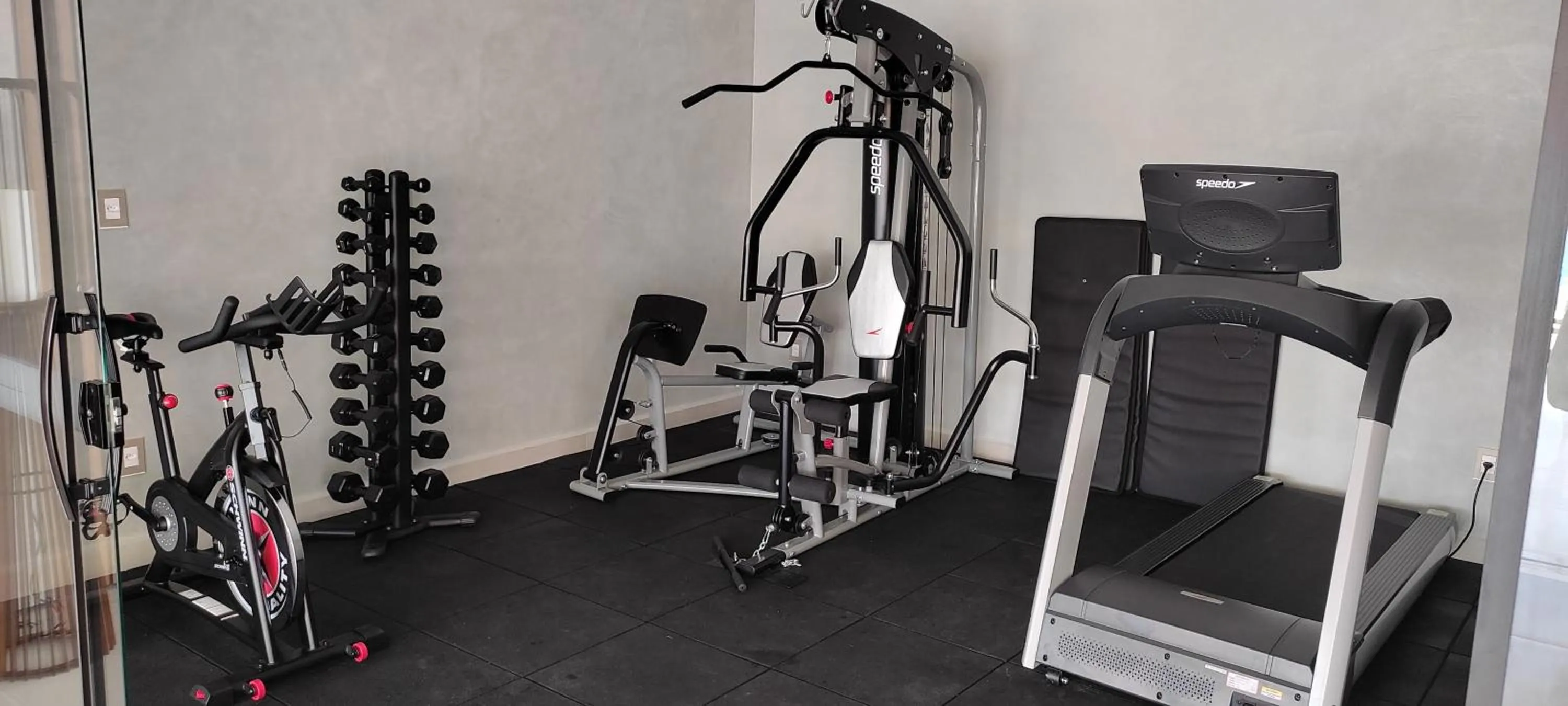 Fitness centre/facilities in Principe do Mutá Hotel Design