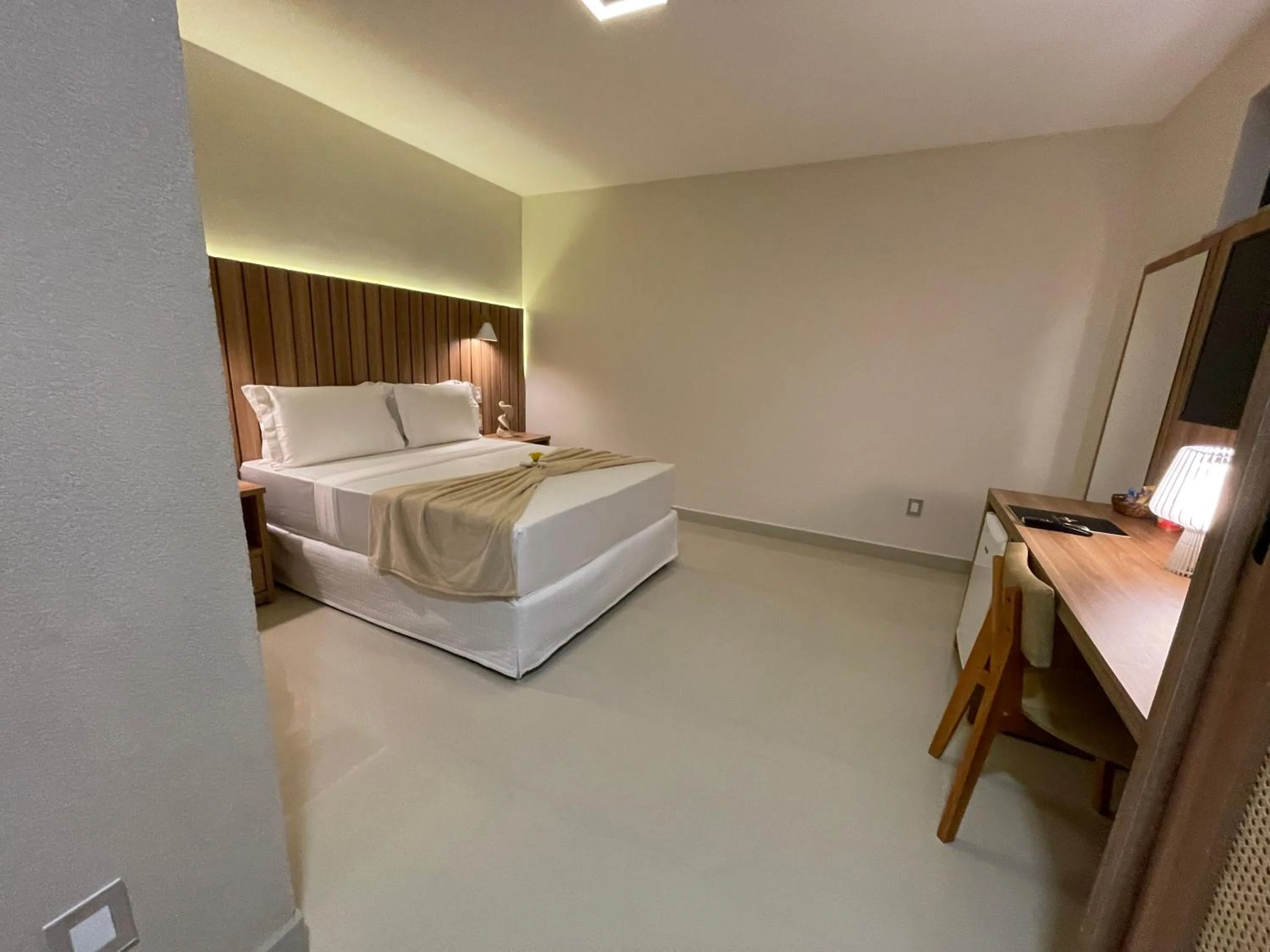 Photo of the whole room, Bed in Principe do Mutá Hotel Design