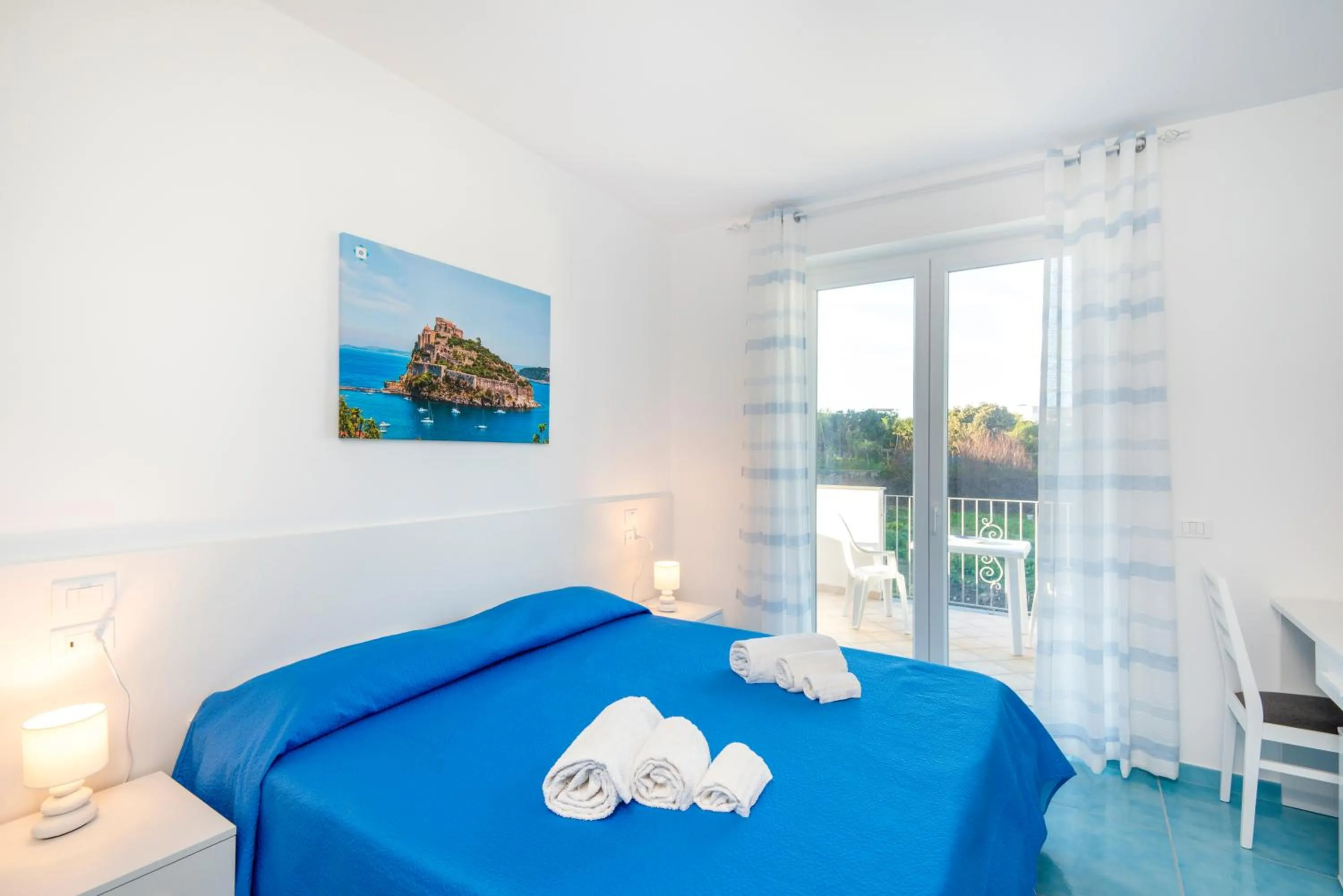 Bedroom, Bed in B&B La Vigna - Ischia Ponte