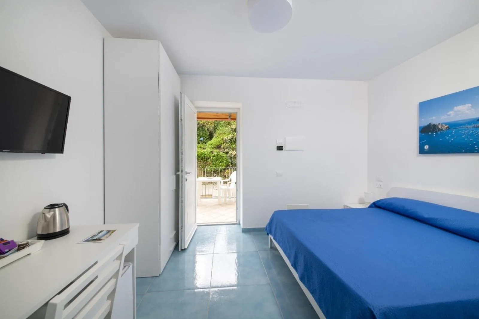 Bedroom, Bed in B&B La Vigna - Ischia Ponte