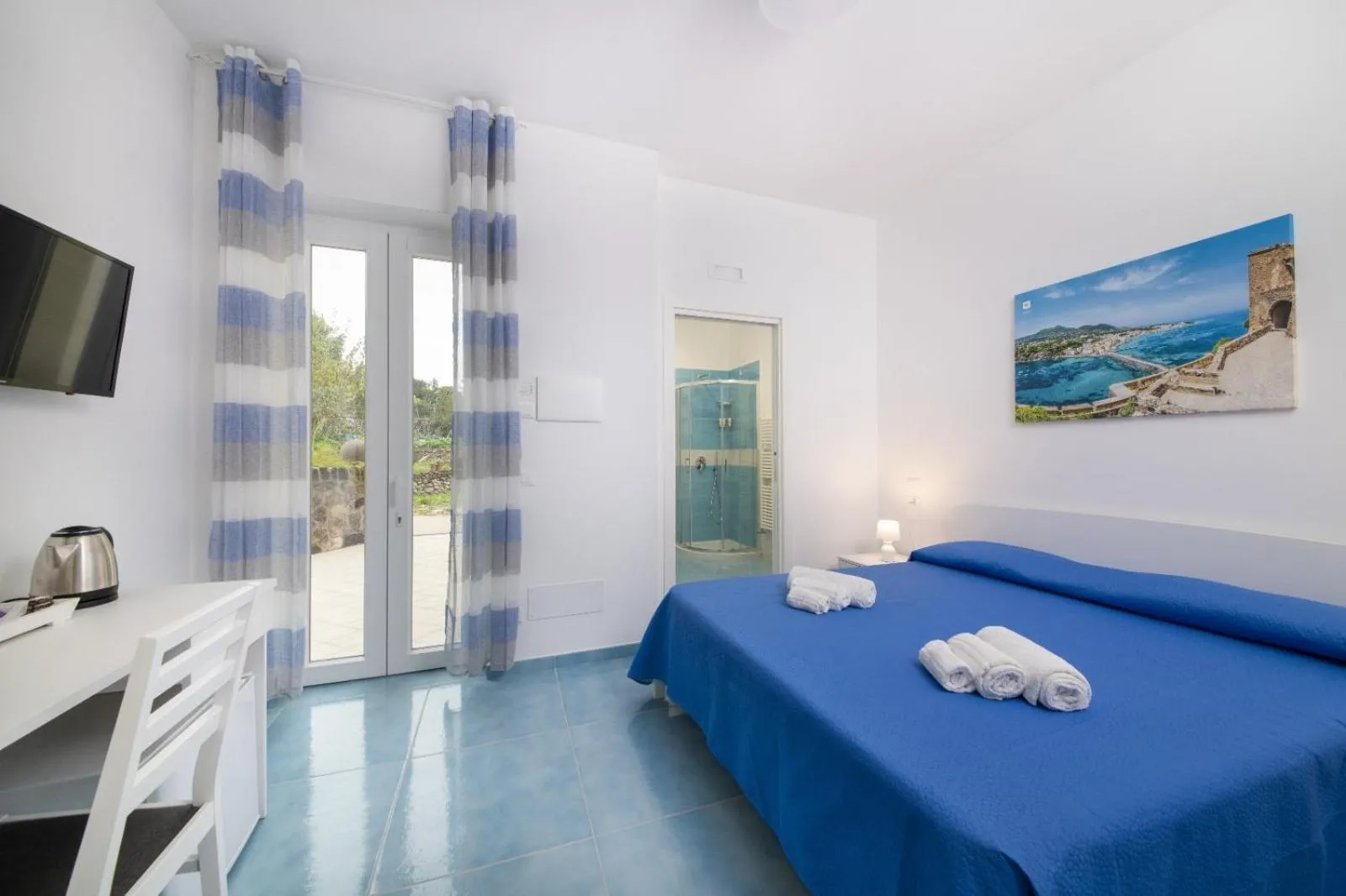 Photo of the whole room, Bed in B&B La Vigna - Ischia Ponte