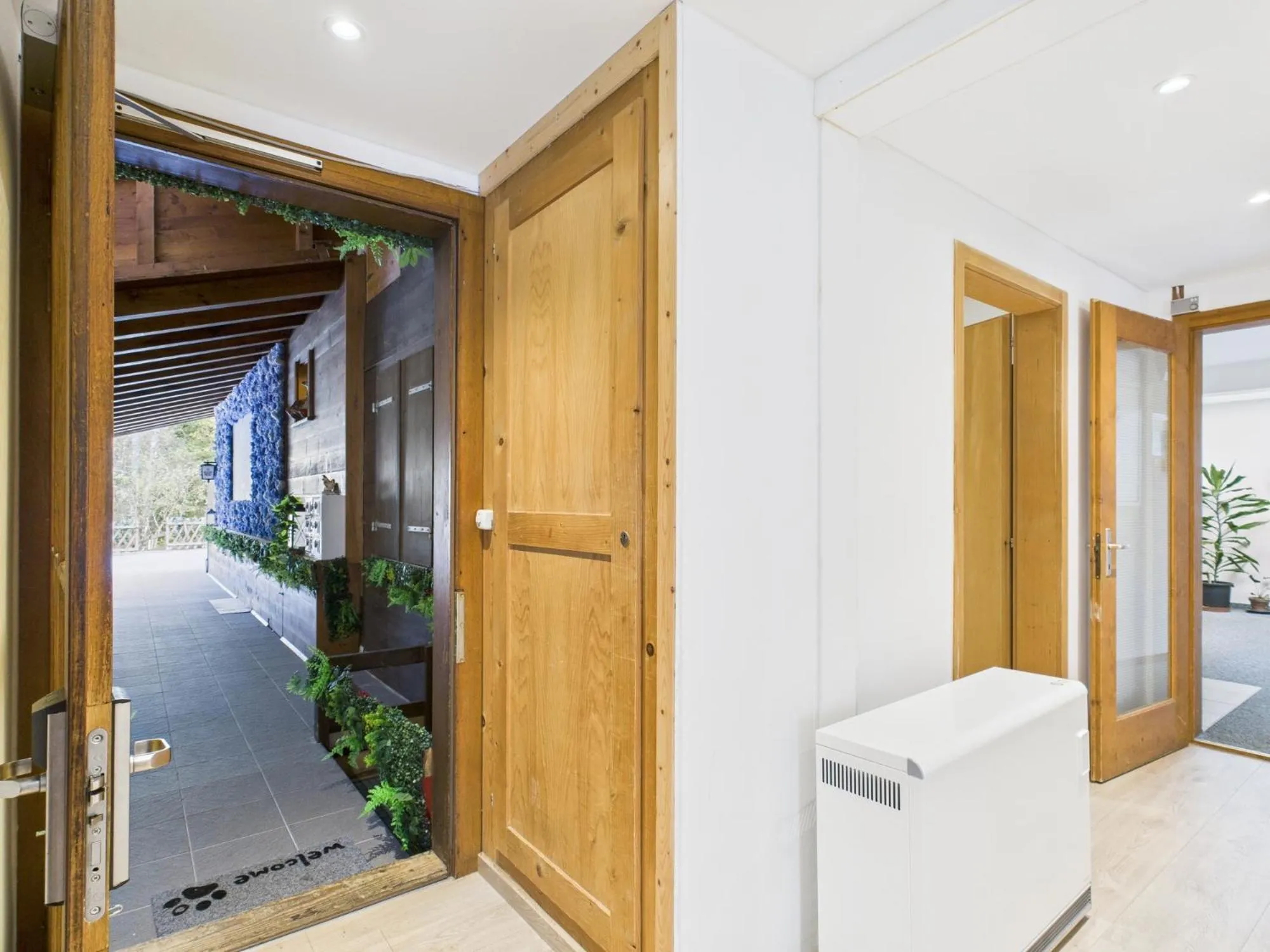 Facade/entrance, Bed in Hotel Wildbach Brienz