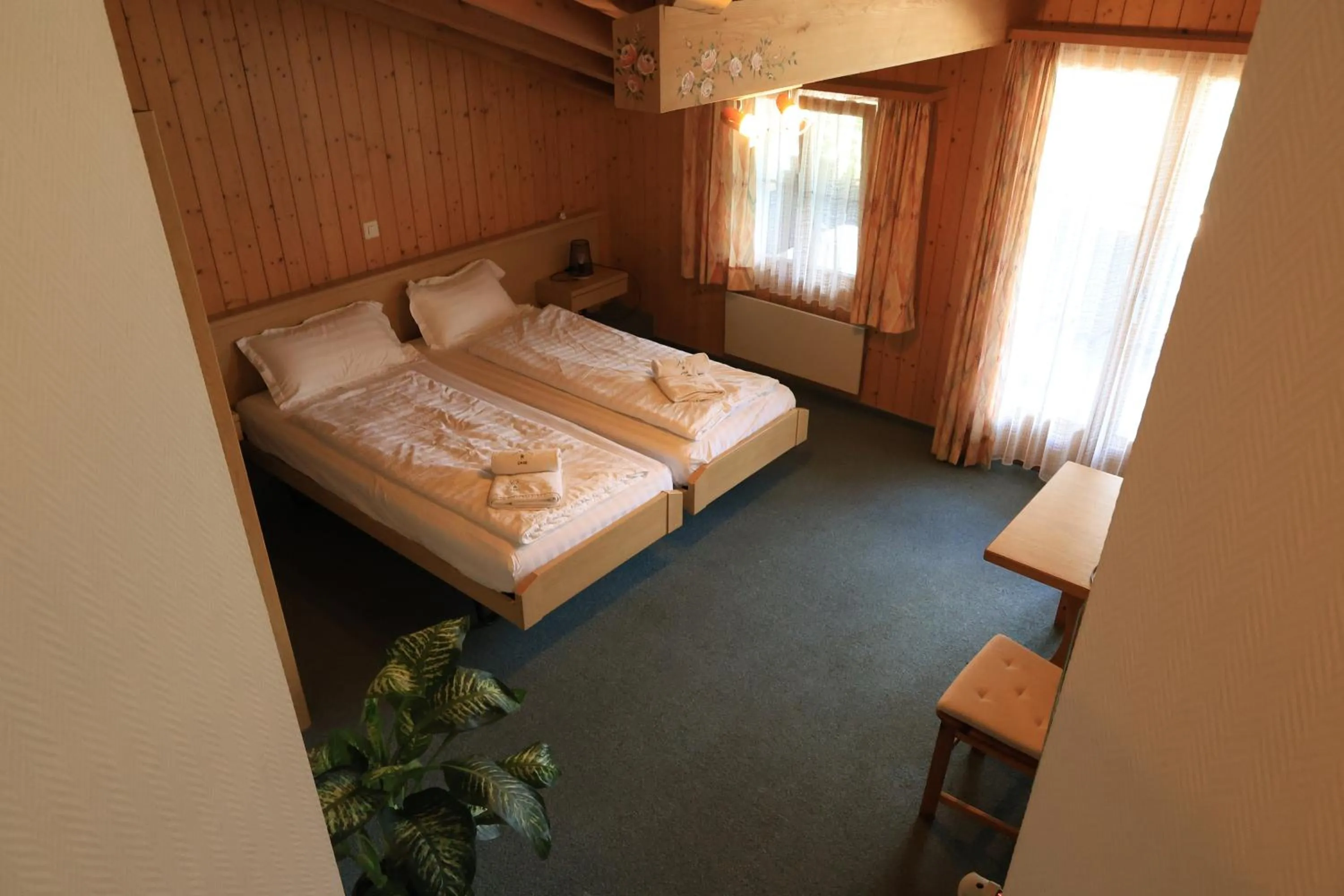 Bed in Hotel Wildbach Brienz