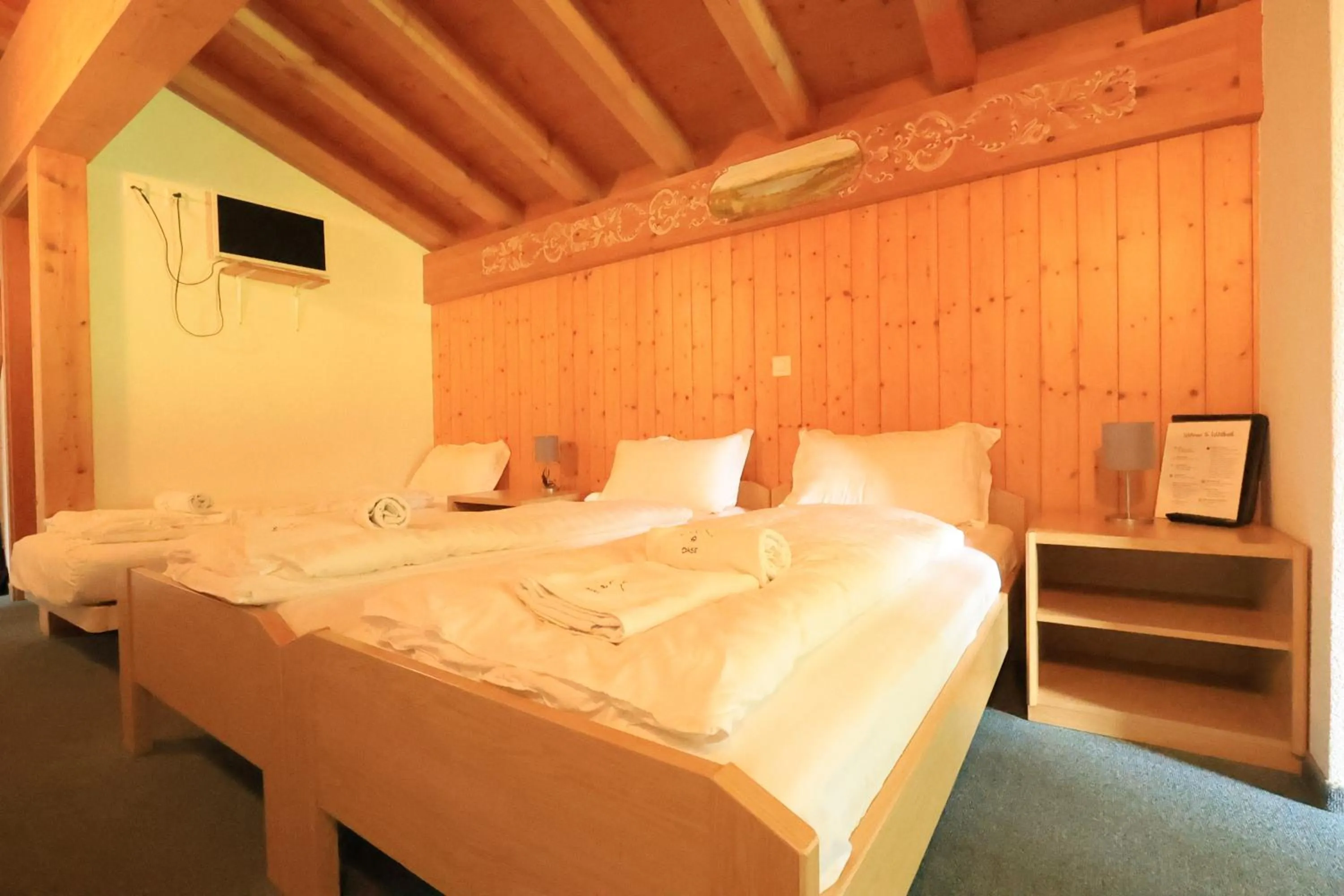 Bed in Hotel Wildbach Brienz