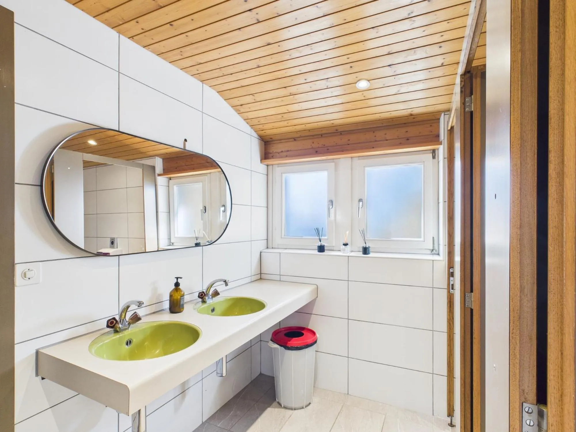 Toilet in Hotel Wildbach Brienz