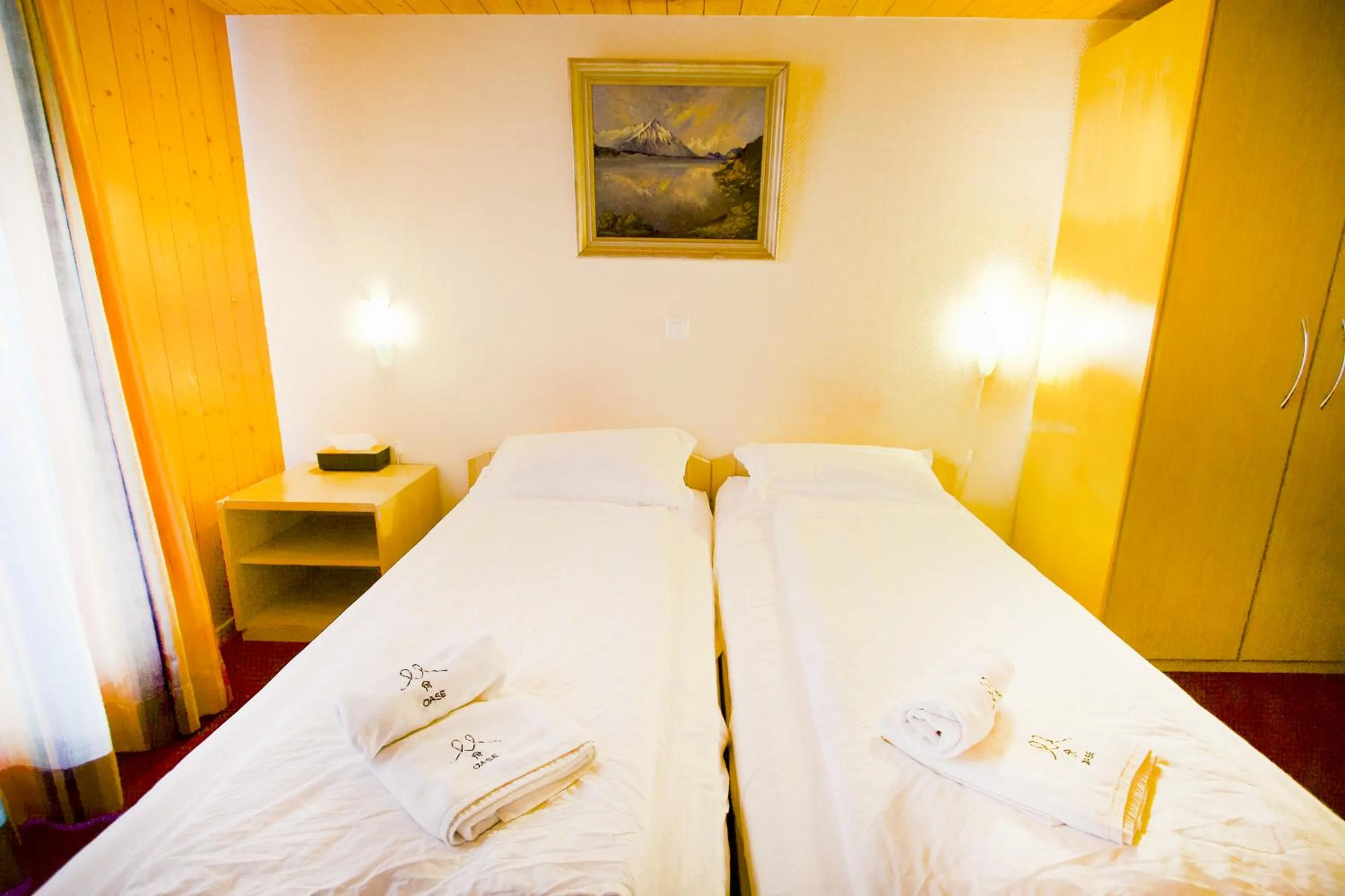 Bed in Hotel Wildbach Brienz