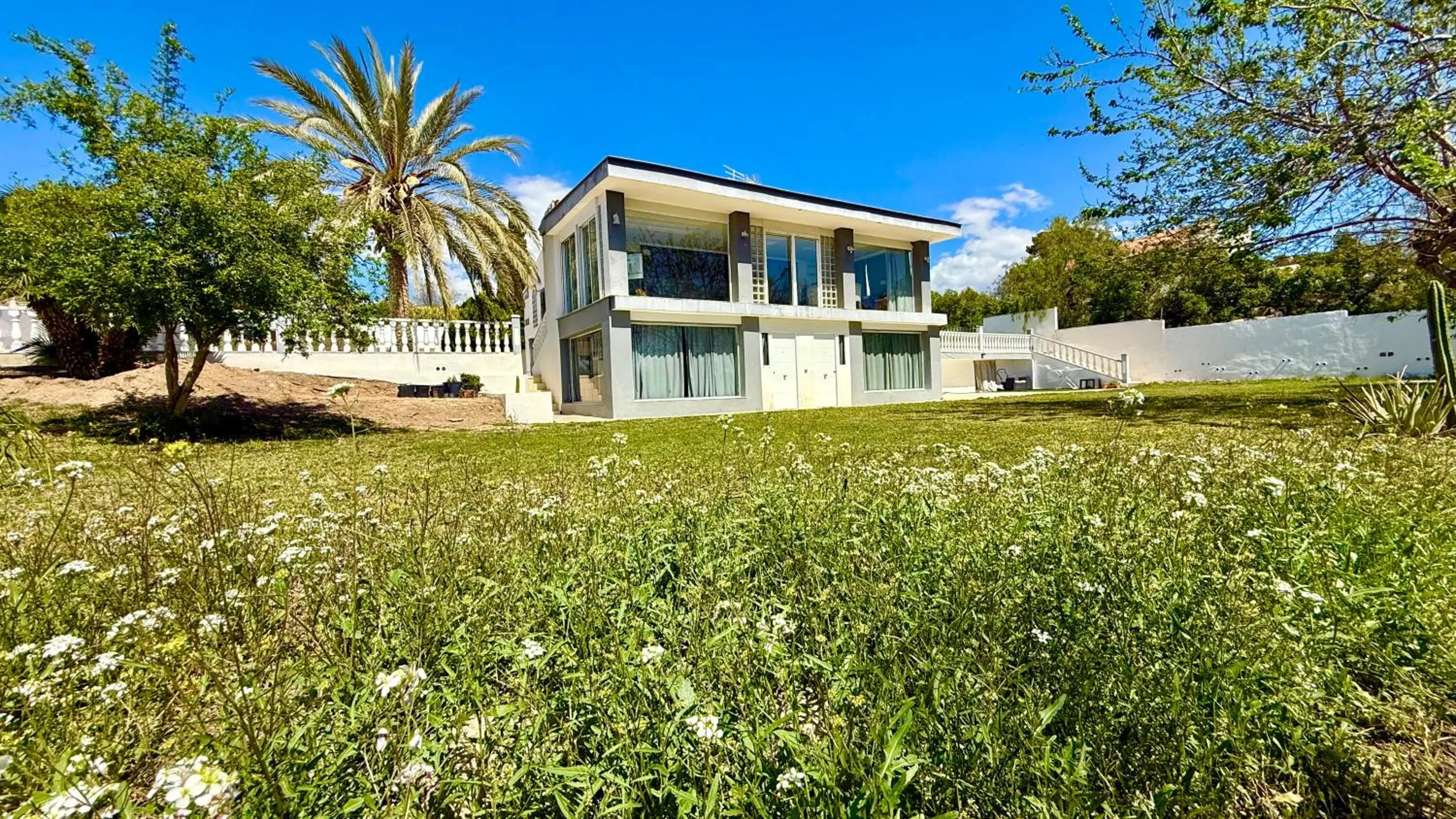 Property building in Kiwidestiny Alicante