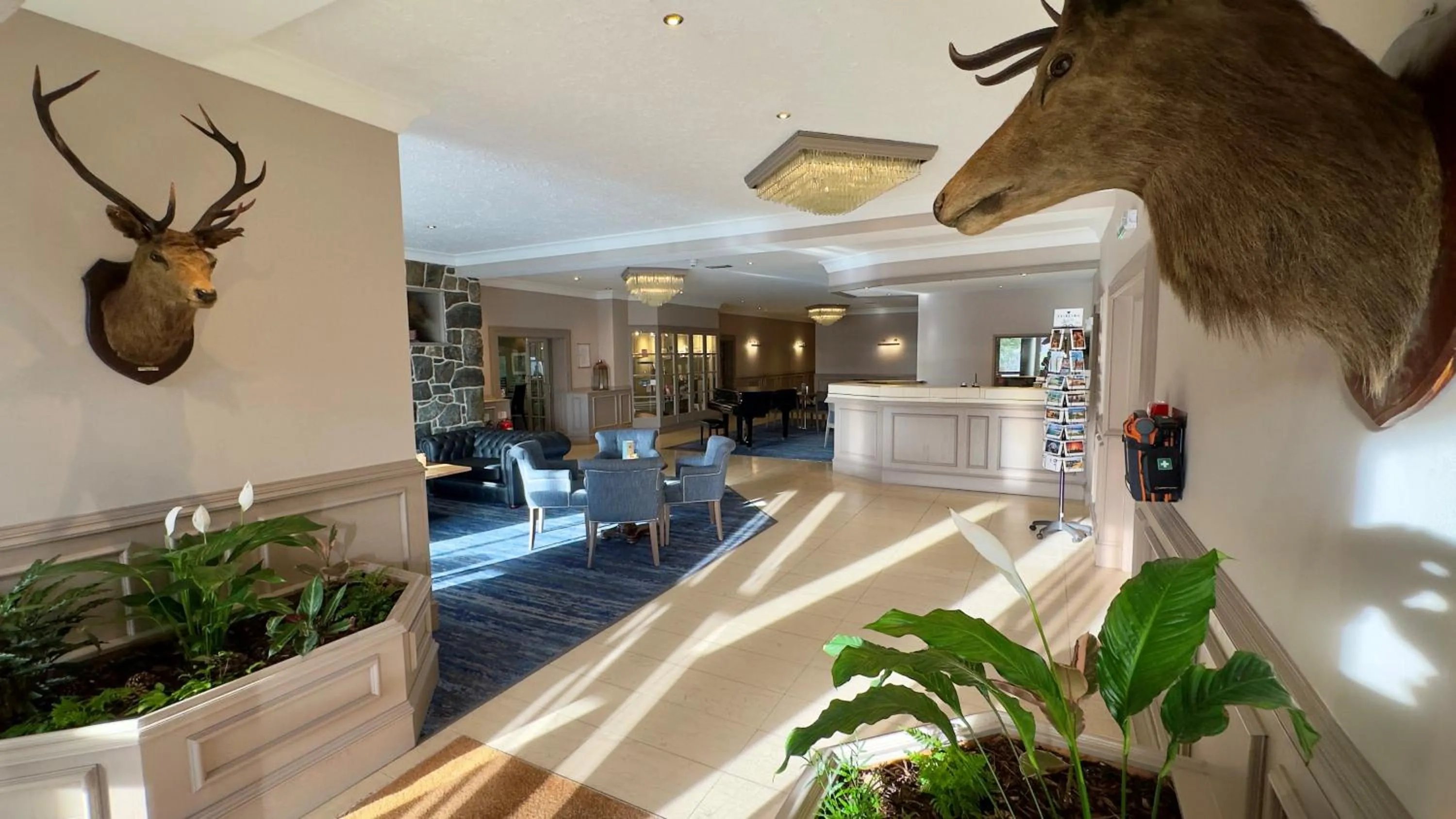 Lobby or reception in Cabarfeidh Hotel