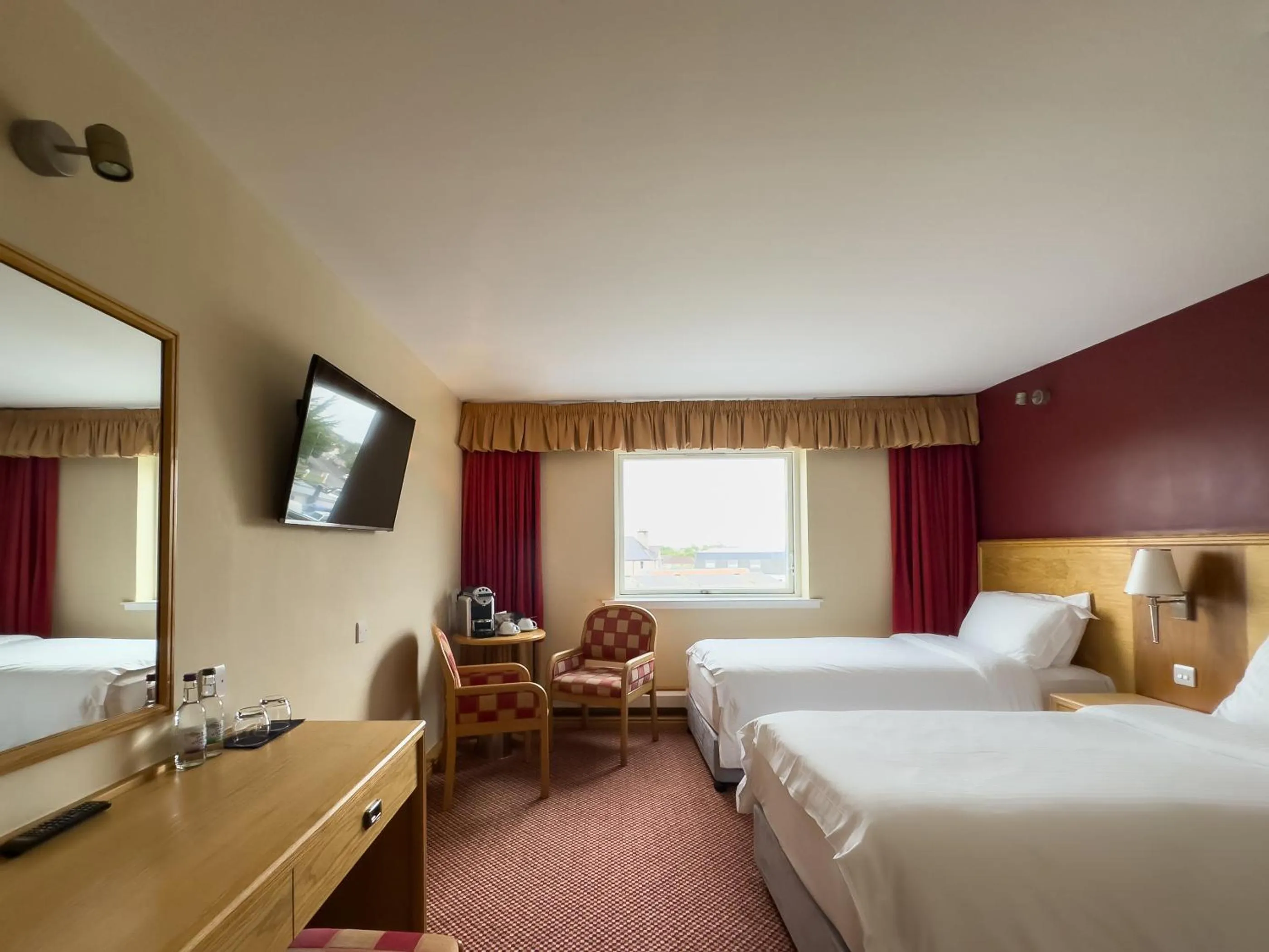 TV and multimedia, Bed in Cabarfeidh Hotel