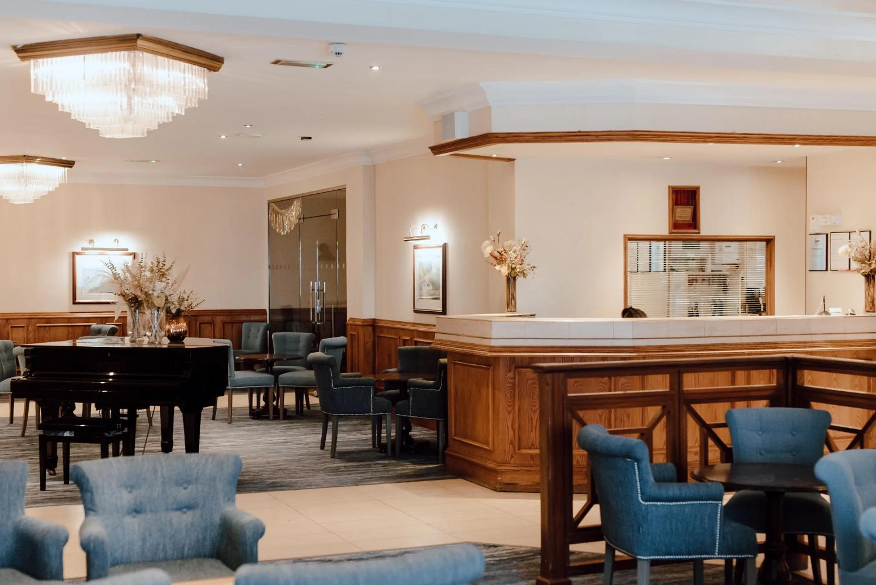 Lobby or reception in Cabarfeidh Hotel