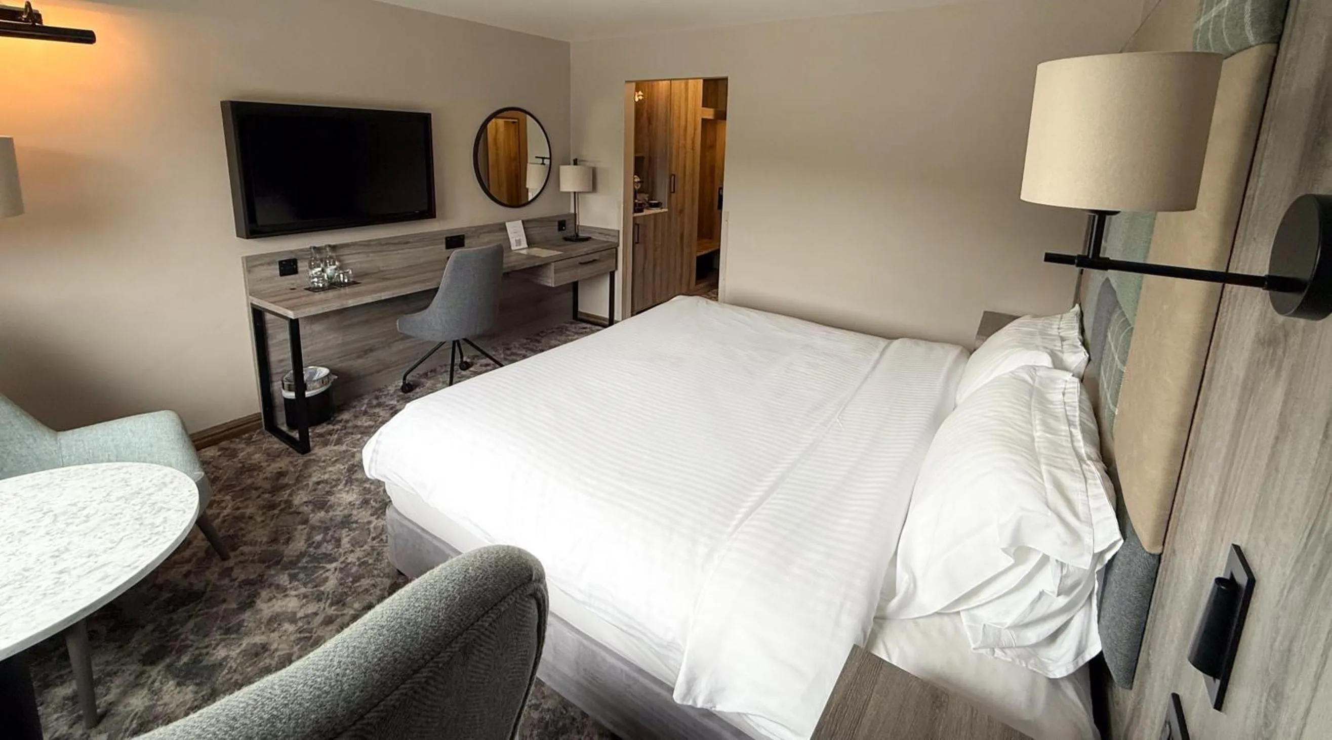 TV and multimedia, Bed in Cabarfeidh Hotel