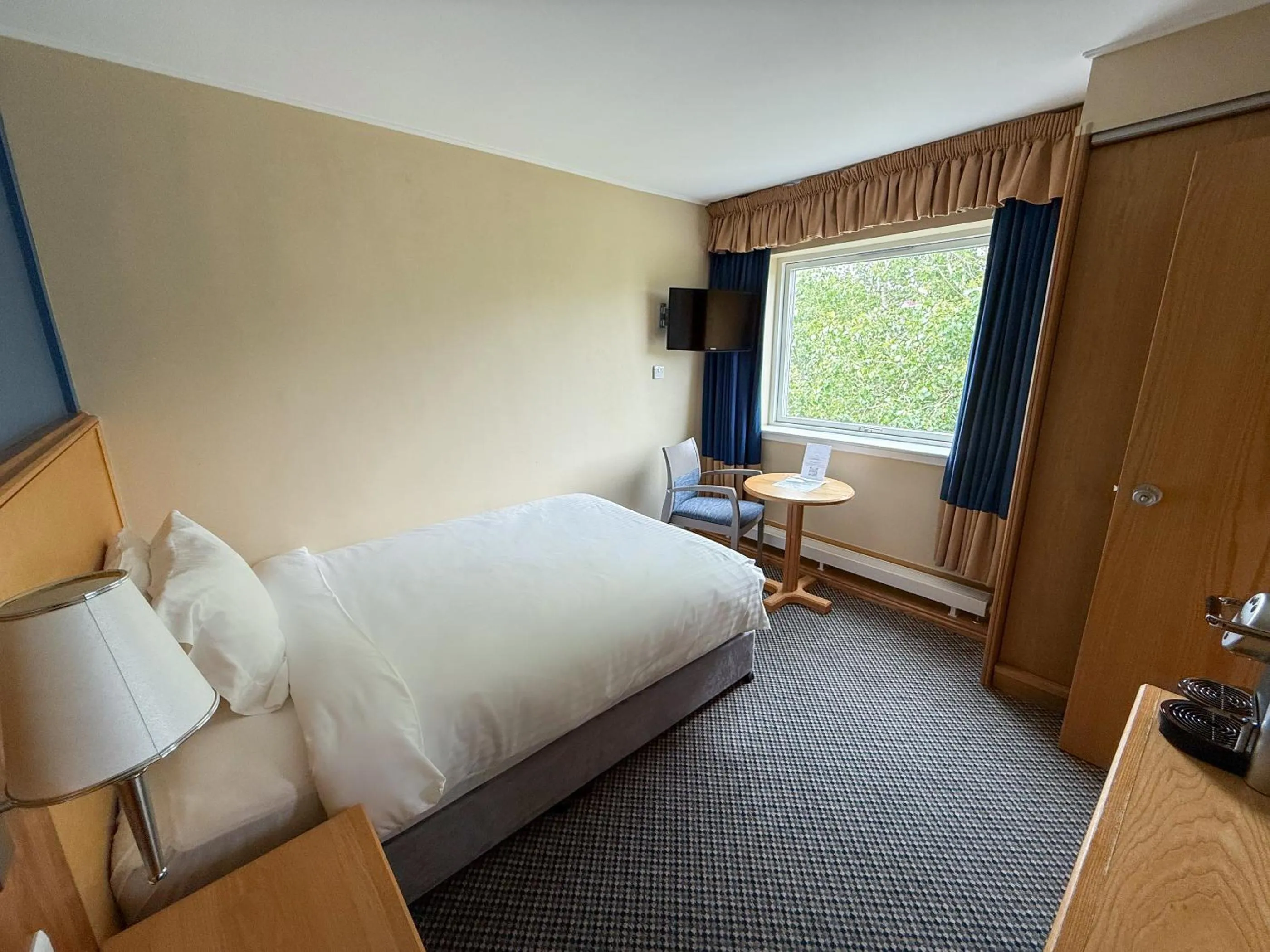 Bed in Cabarfeidh Hotel