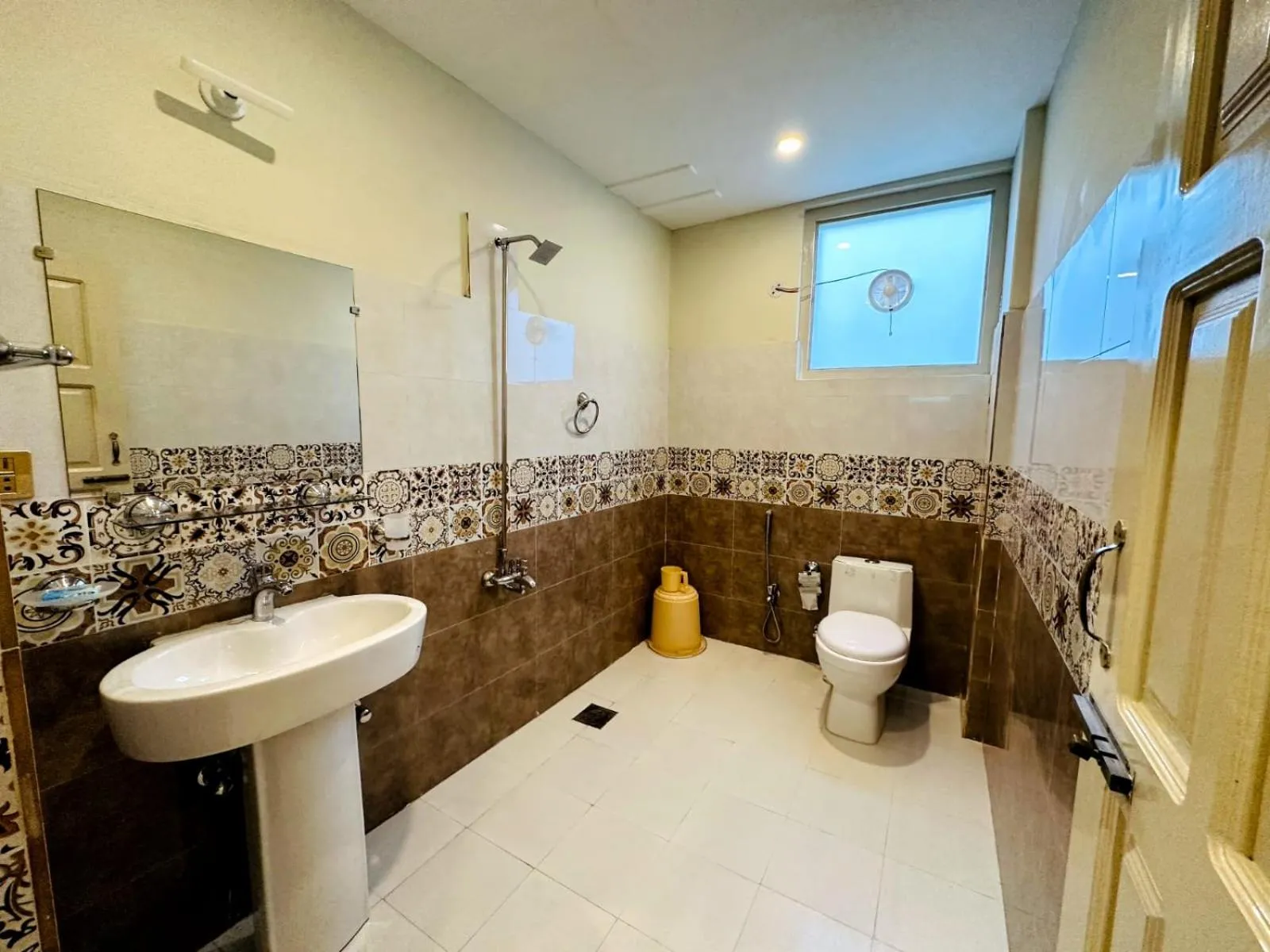 Shower in Desert One Hotel Skardu