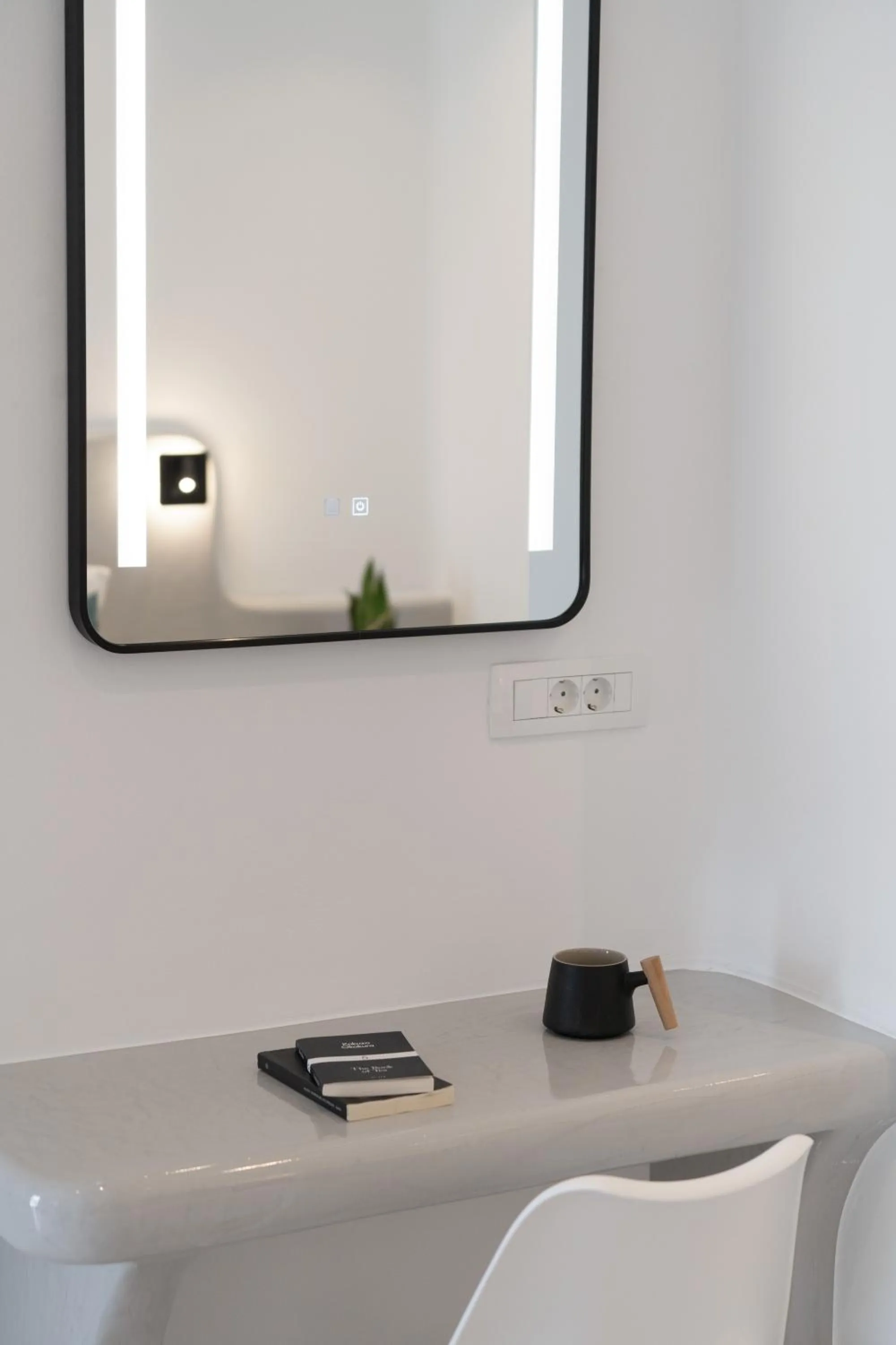 hair dresser in Griseo Villas