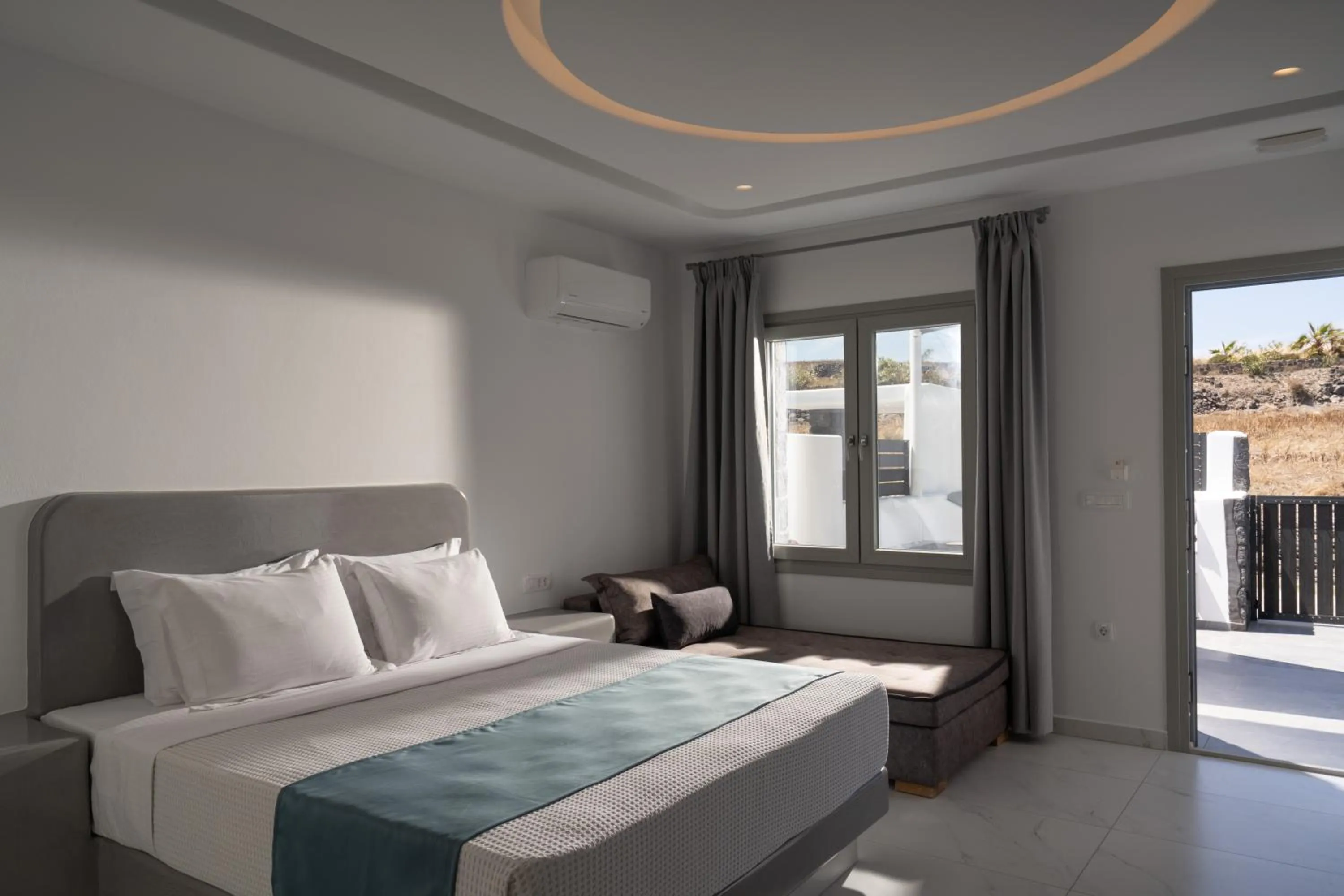 Bed in Griseo Villas