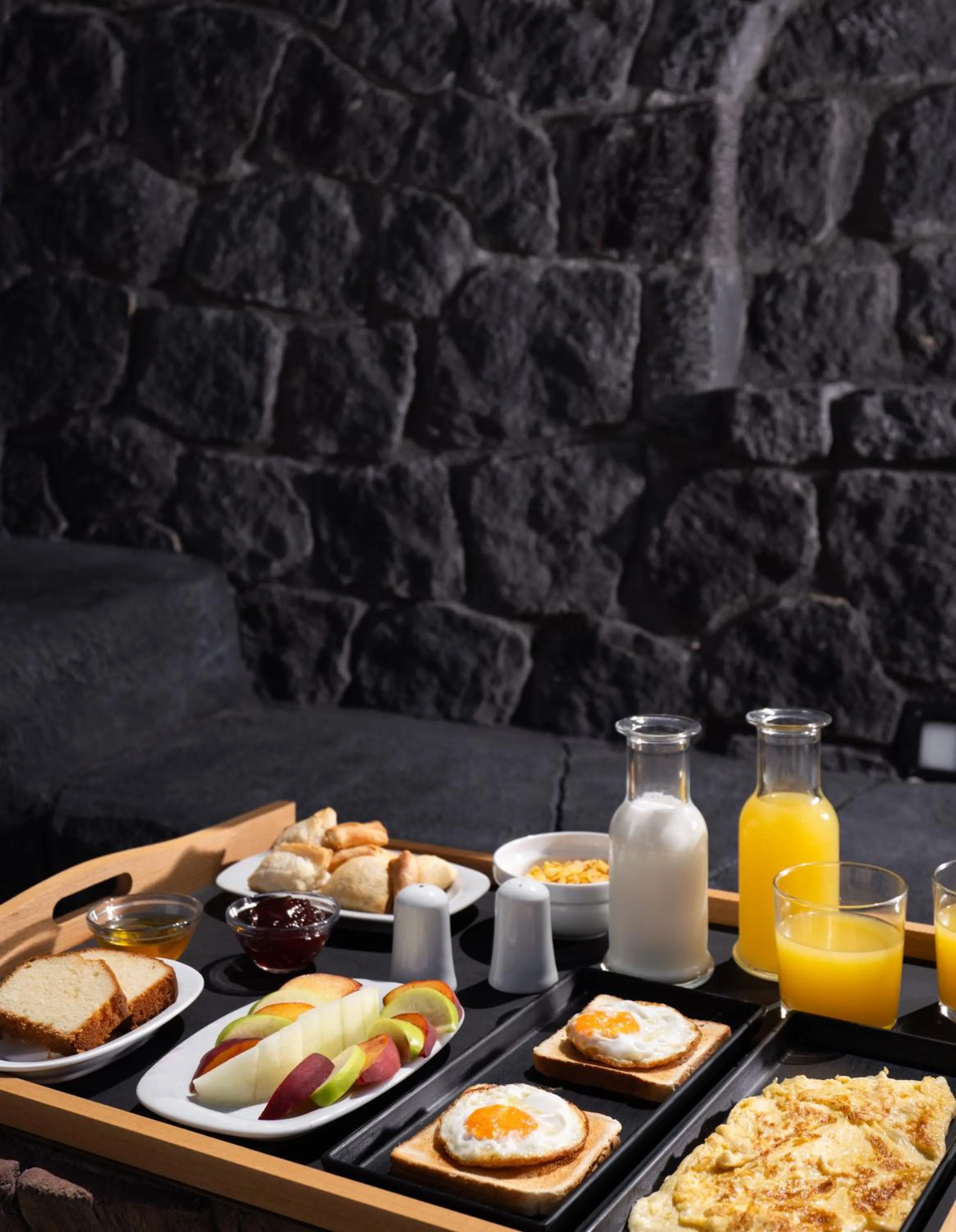 Breakfast in Griseo Villas