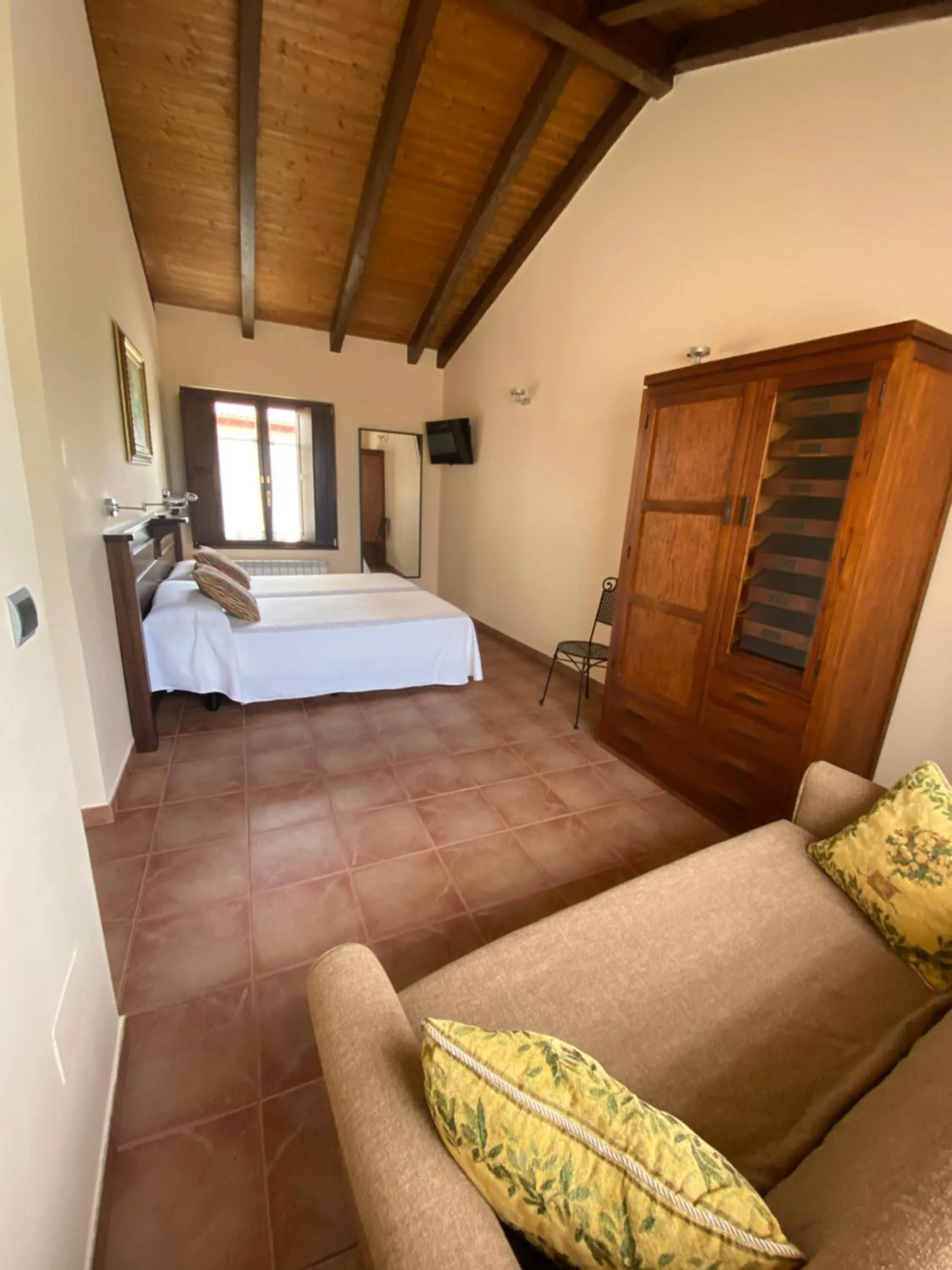 Bed in Hotel rural Monasterio de Ara Mada