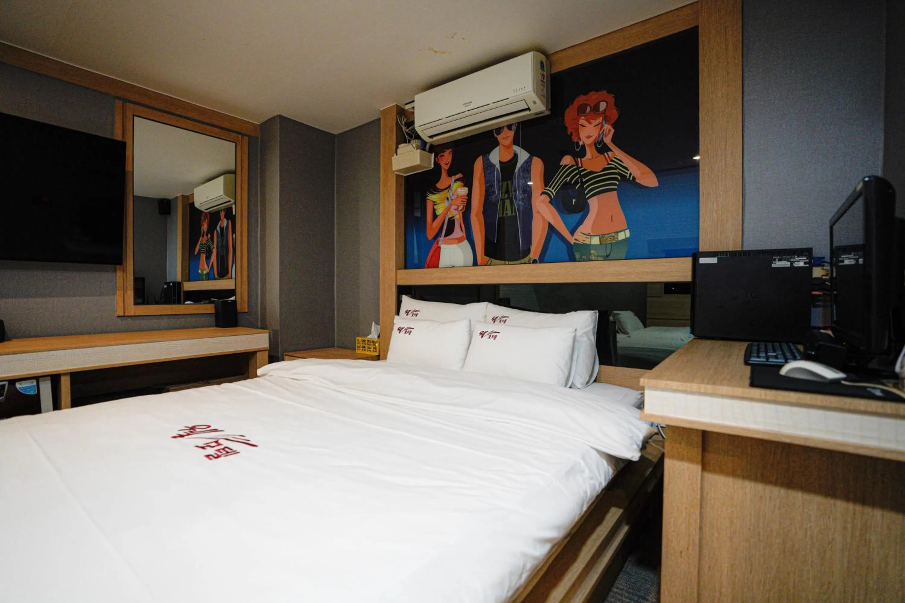 Bed in Mokpo Well hotel