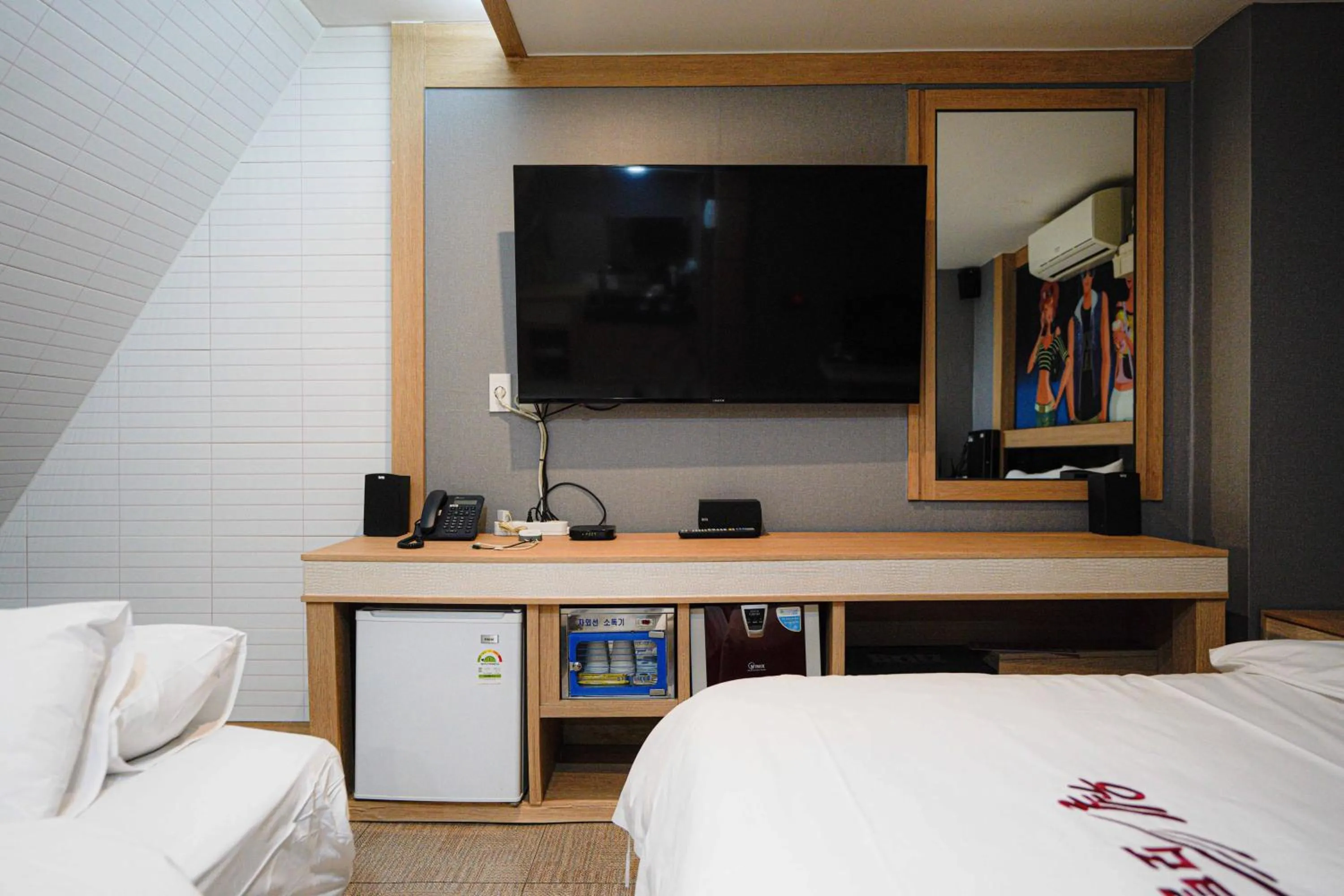 Bed in Mokpo Well hotel