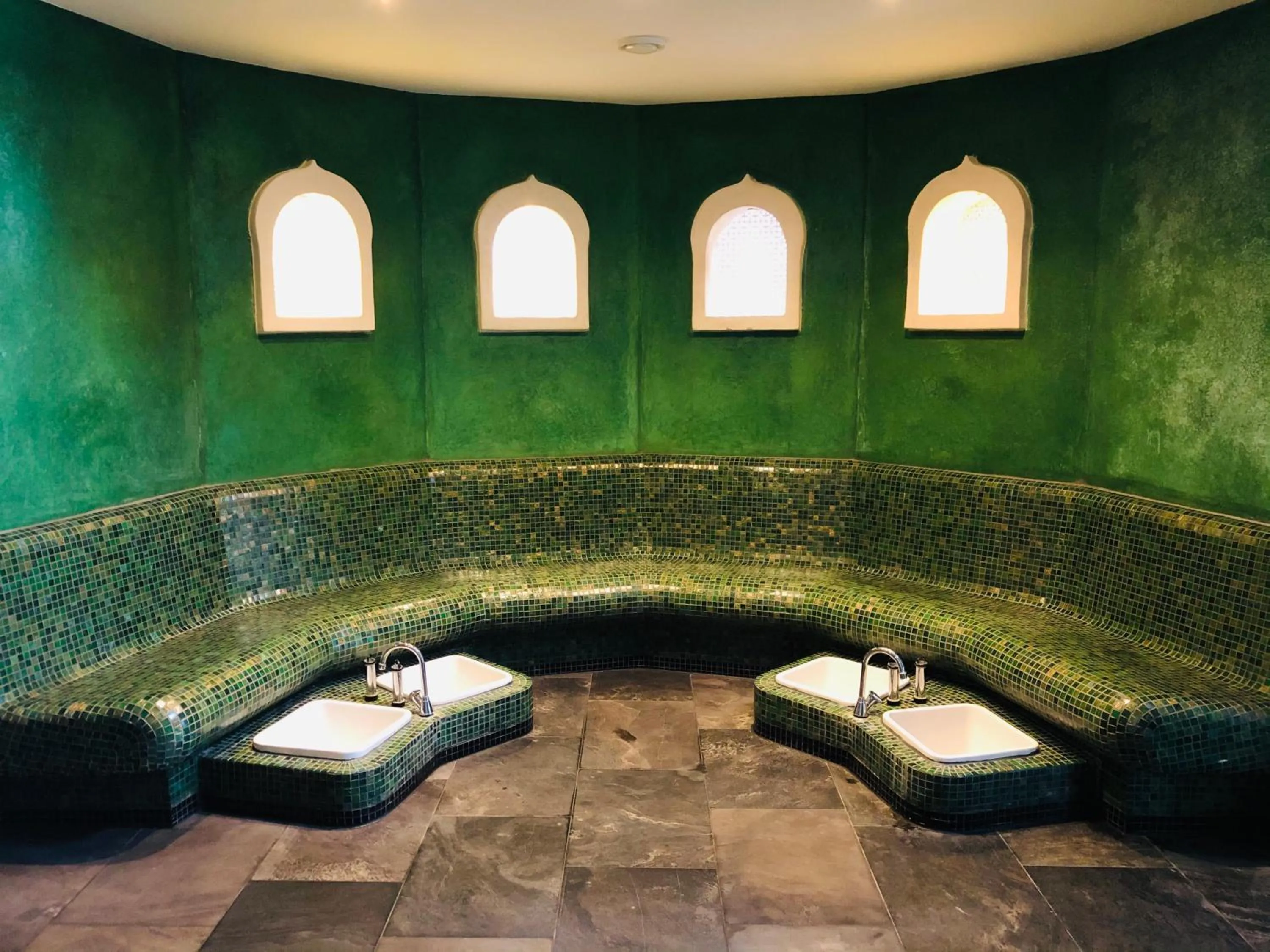 Hot Tub in Hotel Spoorzicht & SPA